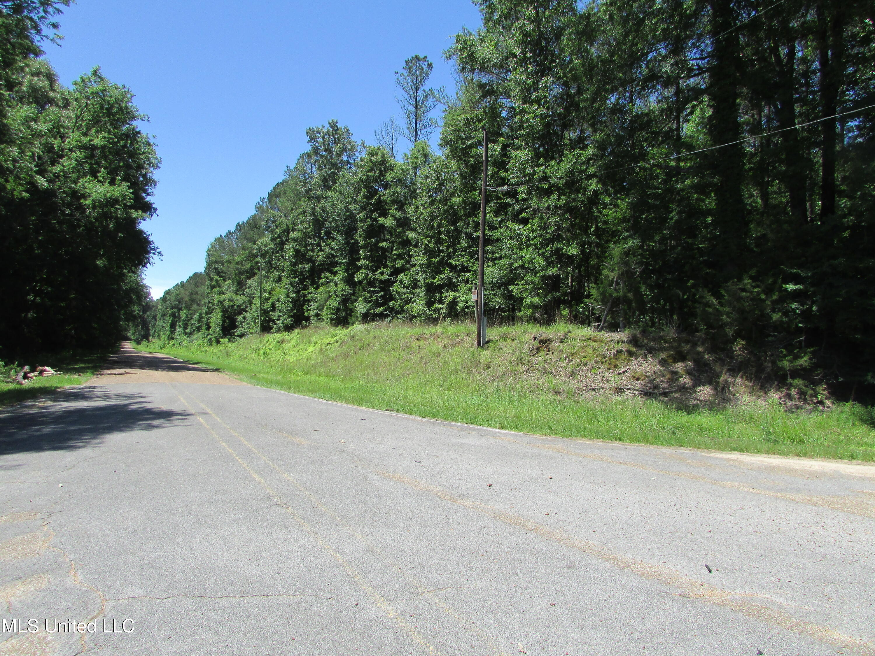Bend Road Property Photo 31