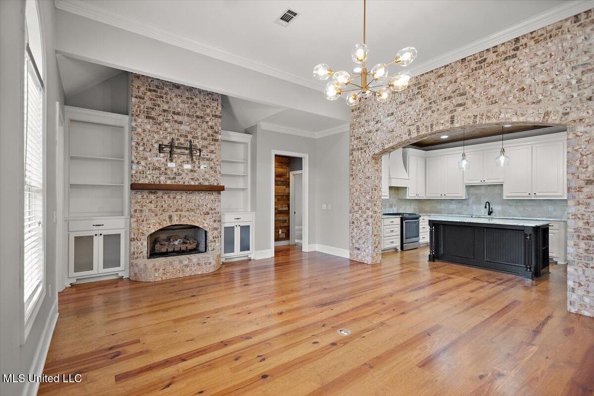 210 Penny Lane Property Photo 3