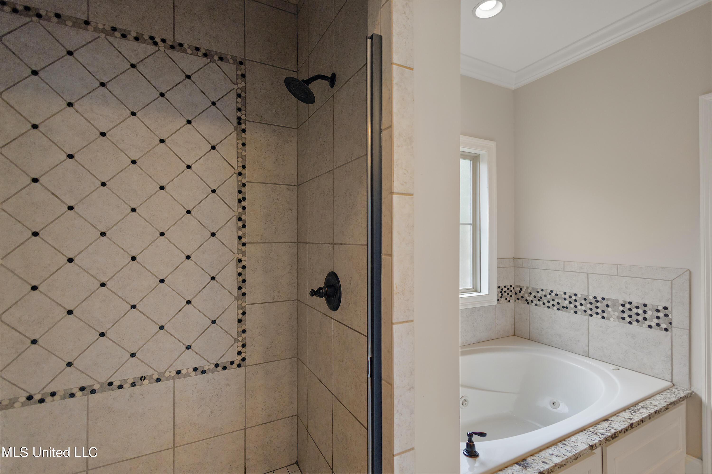 210 Penny Lane Property Photo 13