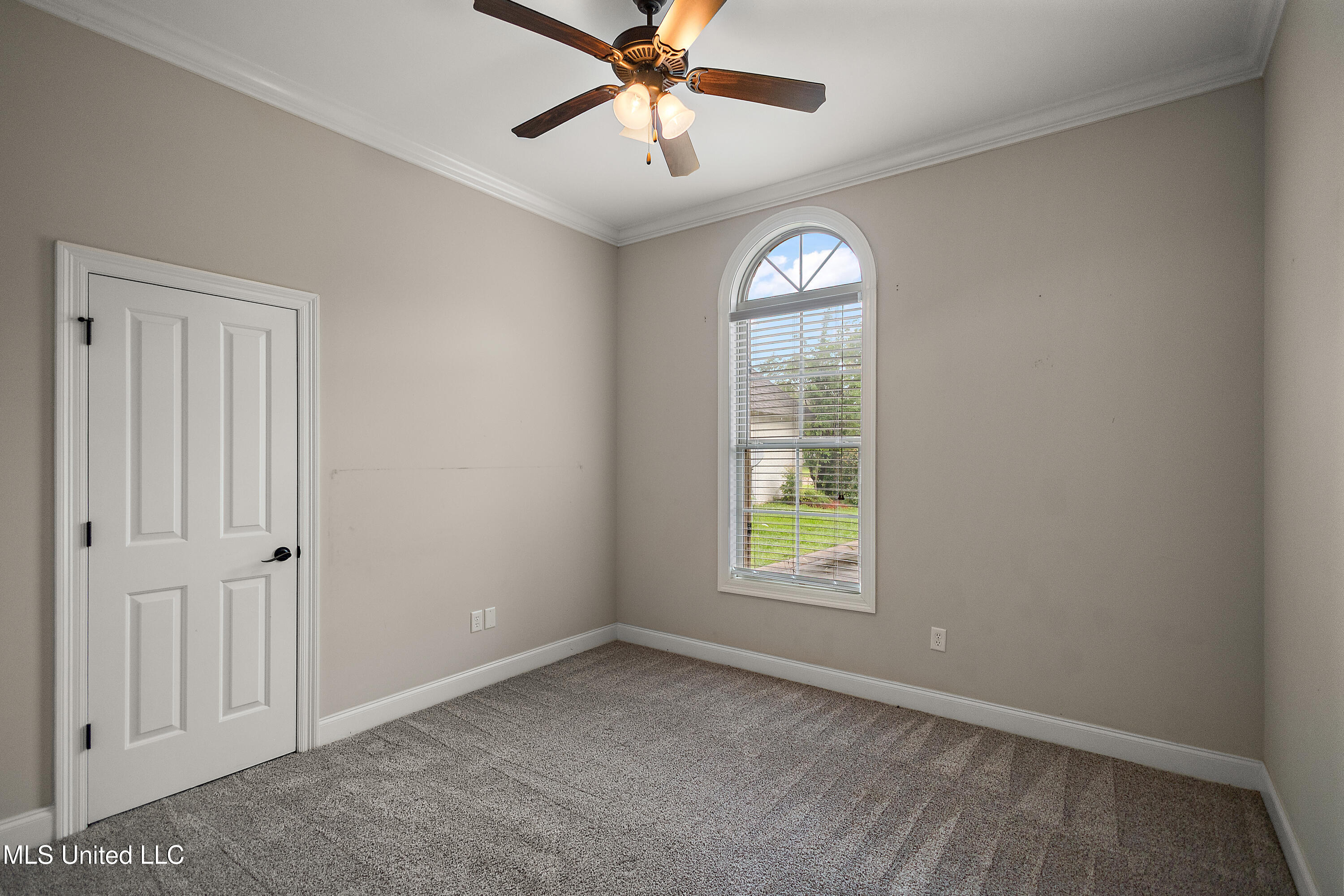 210 Penny Lane Property Photo 15