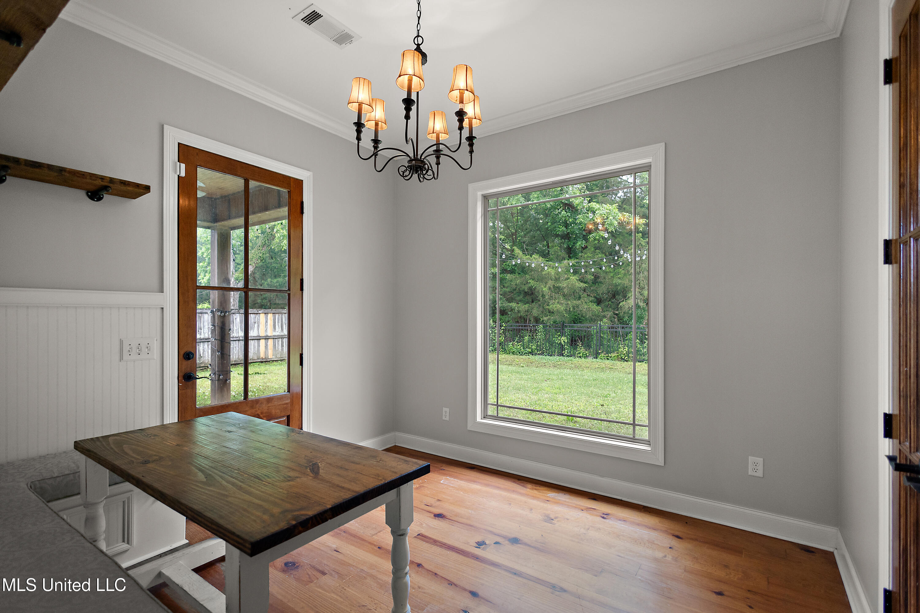 210 Penny Lane Property Photo 18