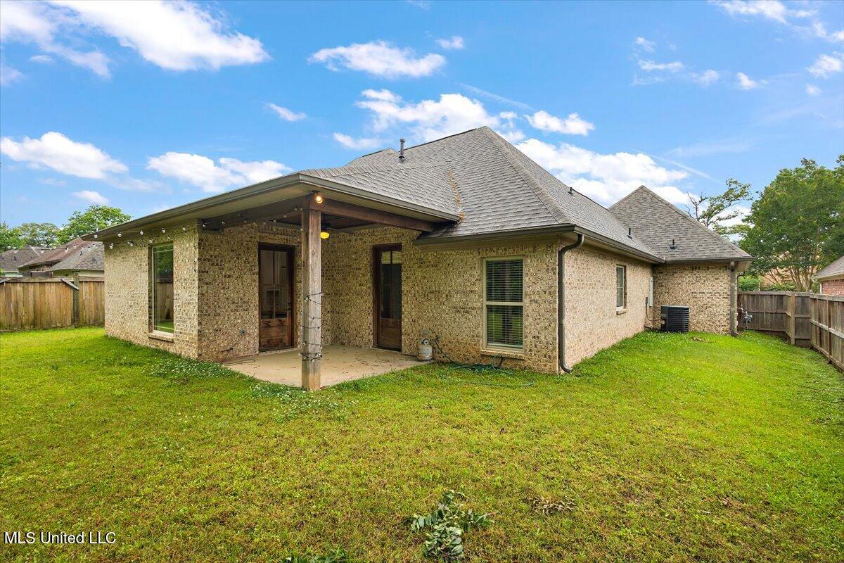 210 Penny Lane Property Photo 23