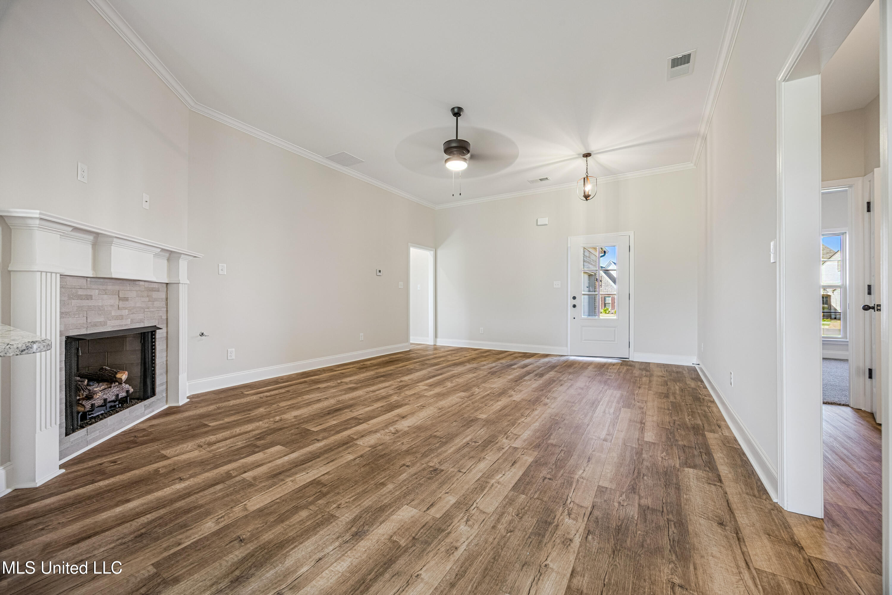 3740 Roland Drive Property Photo 11