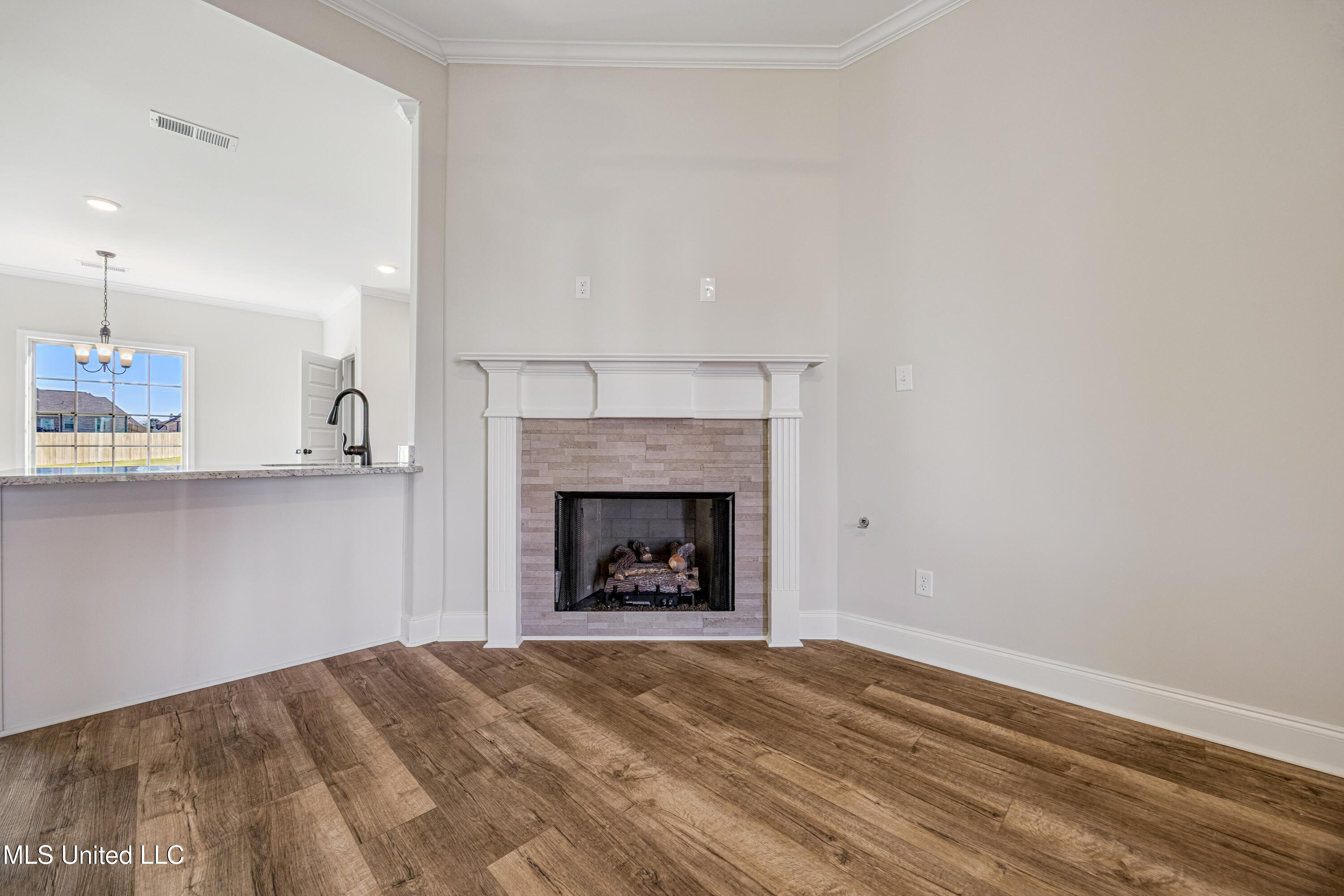 3740 Roland Drive Property Photo 13