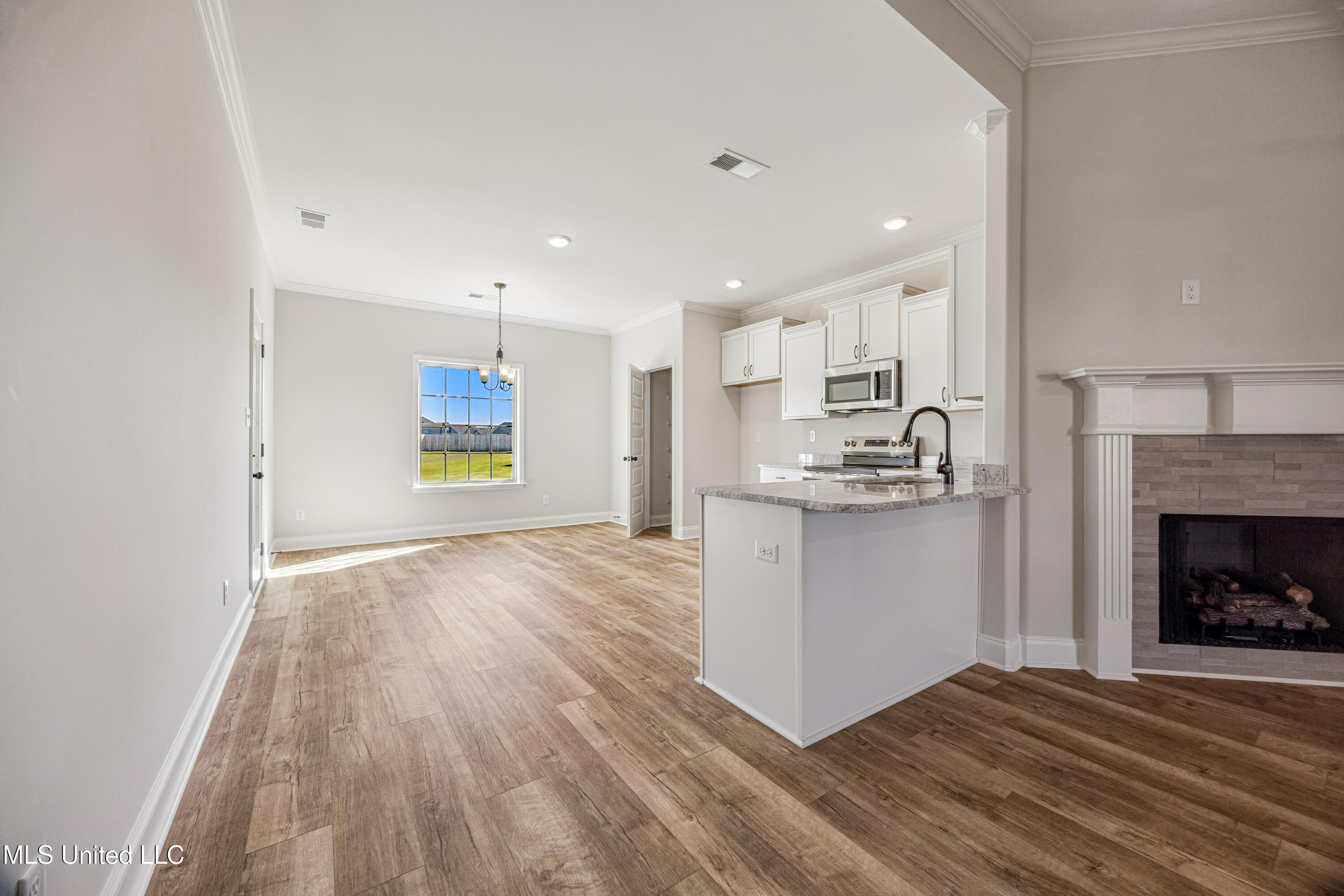 3740 Roland Drive Property Photo 14