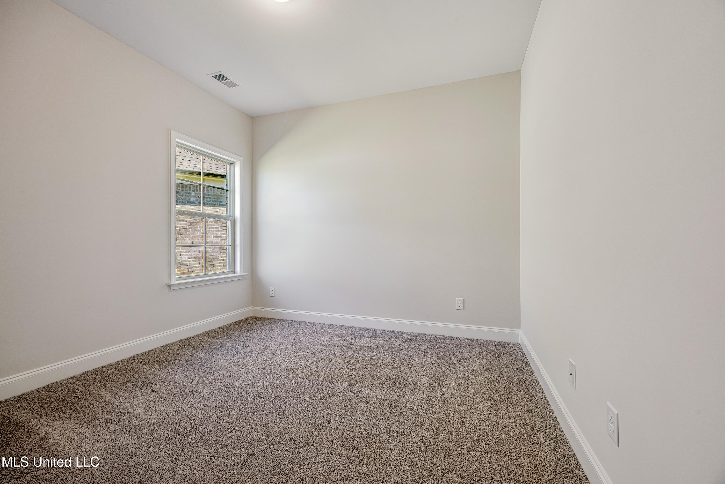 3740 Roland Drive Property Photo 28