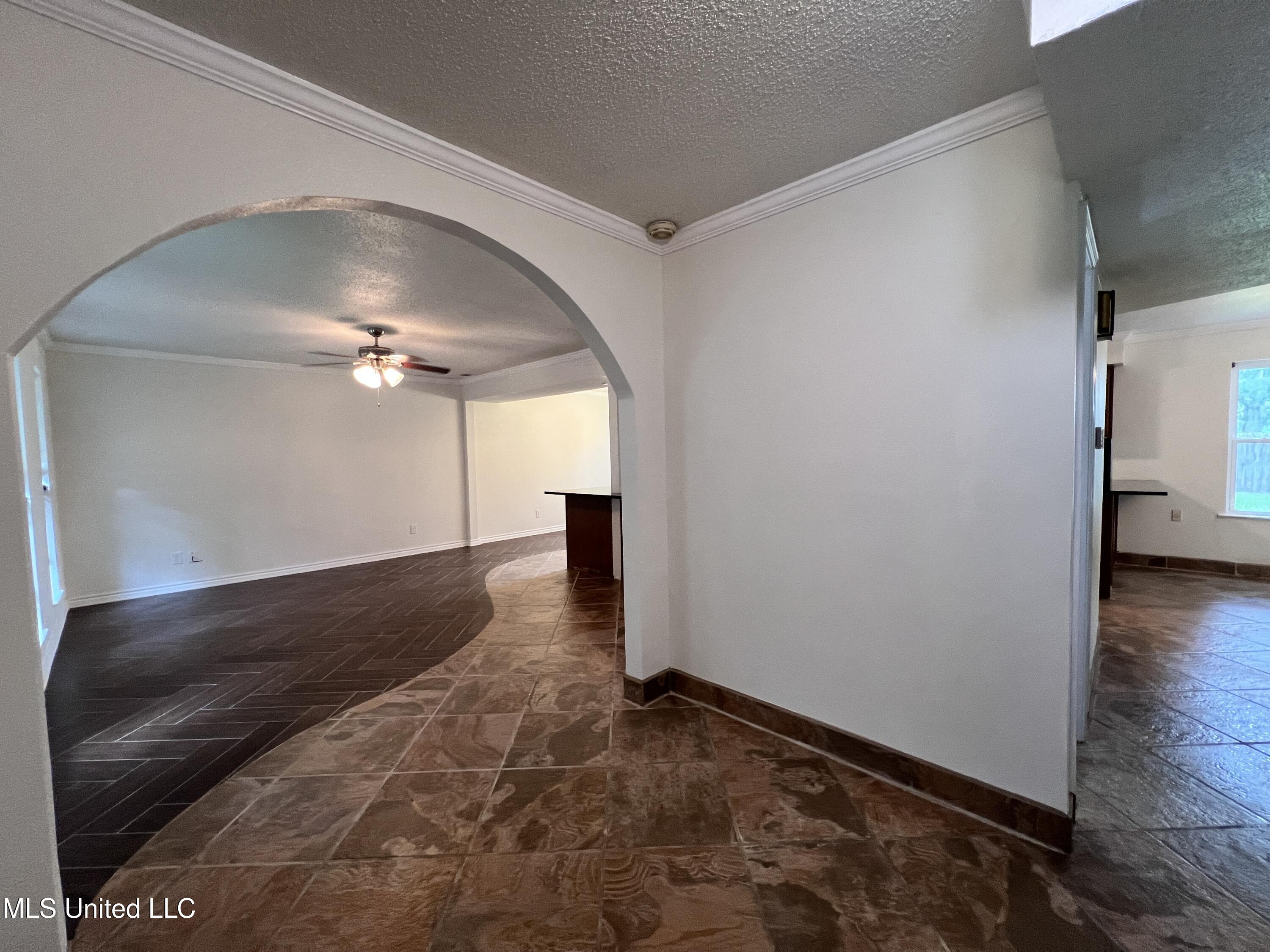 2418 Northridge Drive Property Photo 3