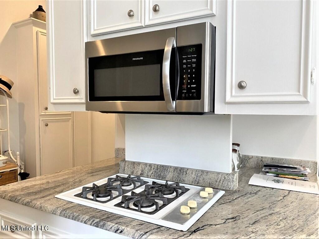 707 State Street Property Photo 30