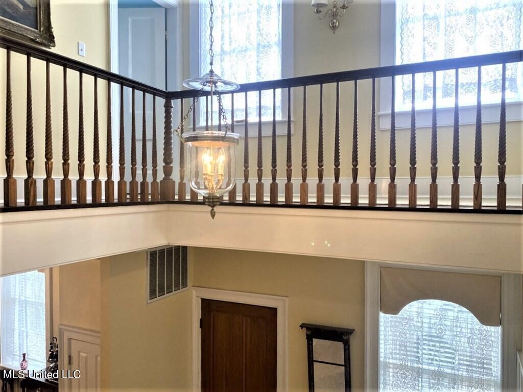 707 State Street Property Photo 37