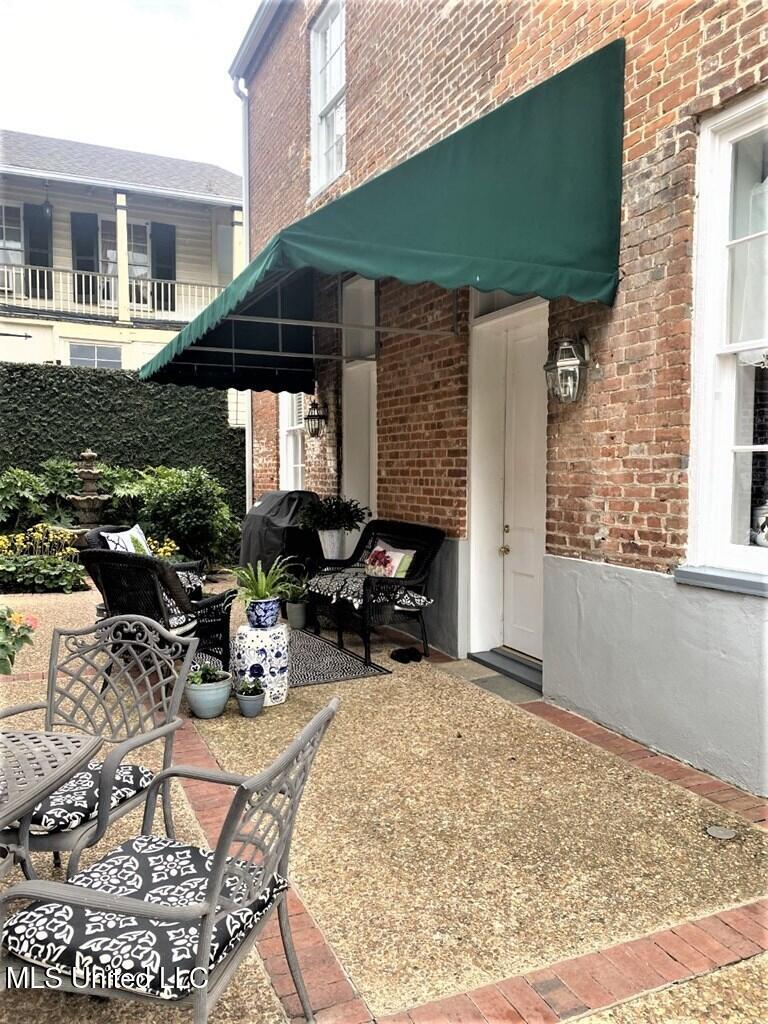 707 State Street Property Photo 55