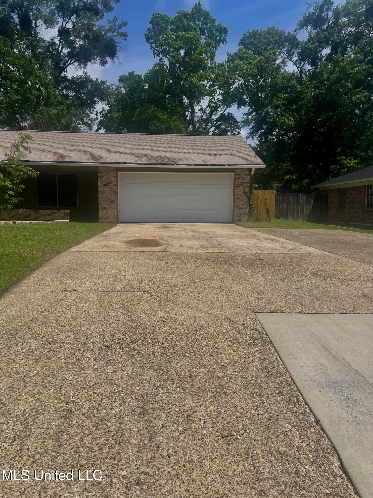 2909 Pimlico Drive Drive Property Photo 2