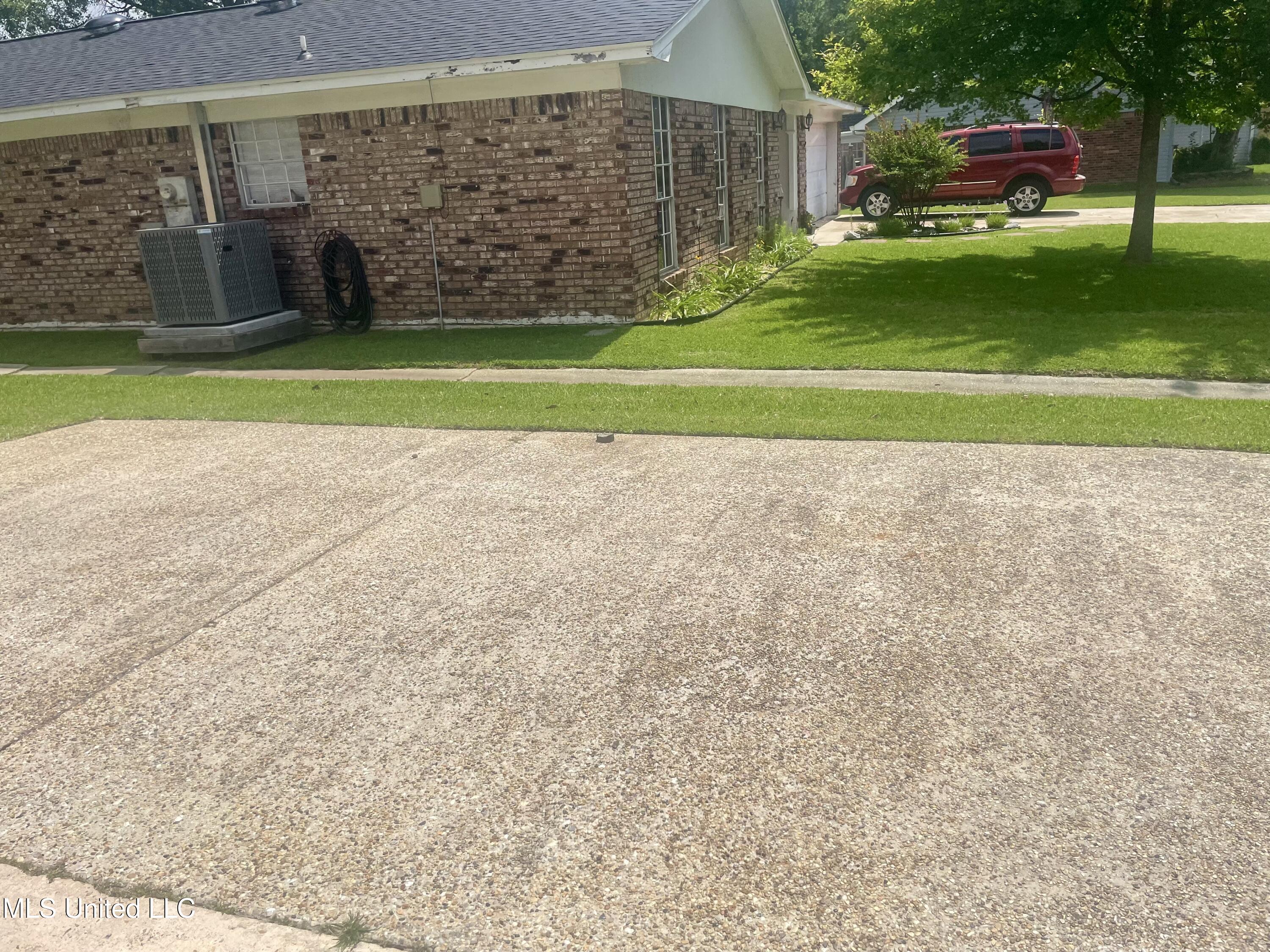 2909 Pimlico Drive Drive Property Photo 3