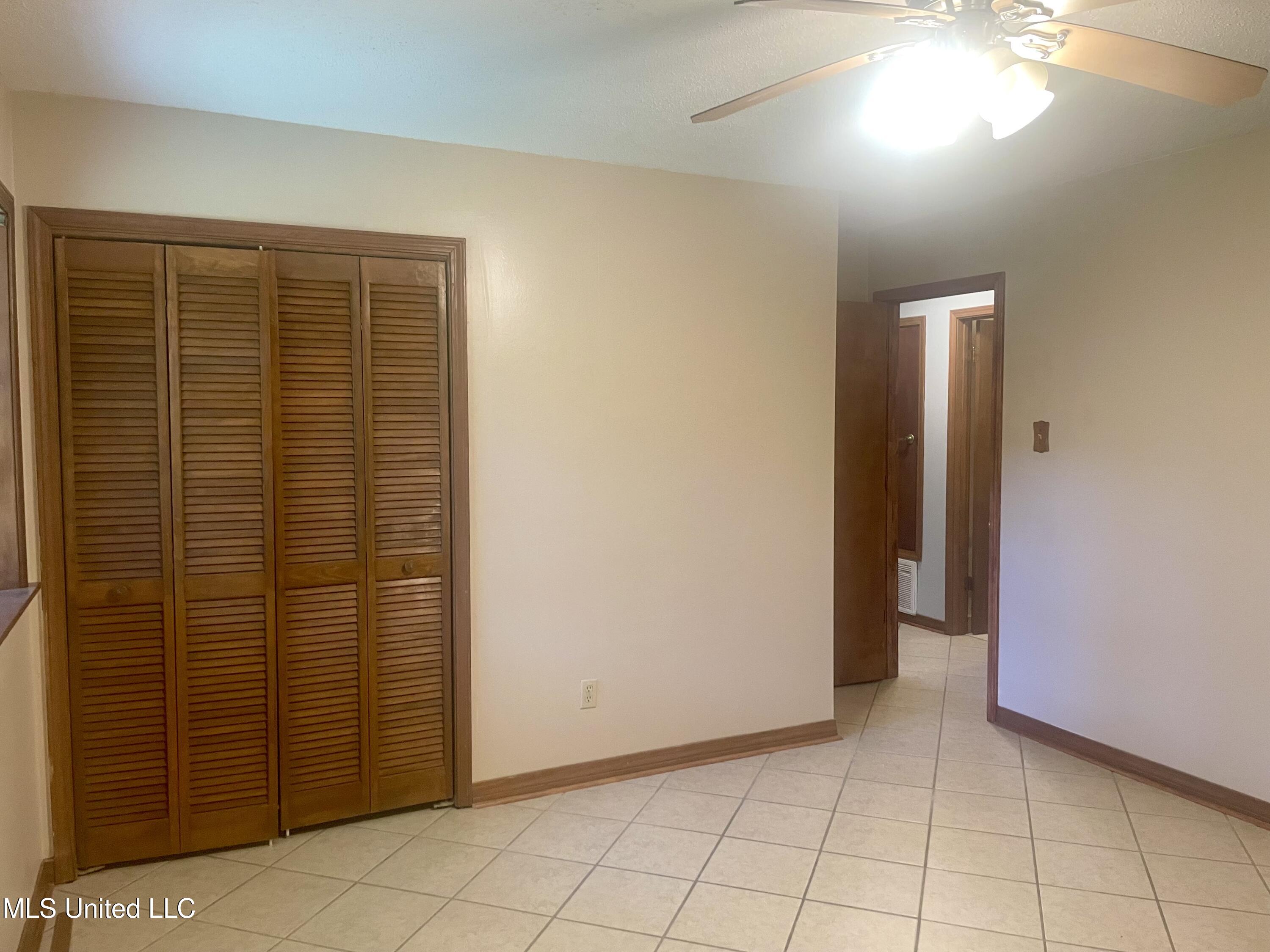2909 Pimlico Drive Drive Property Photo 11