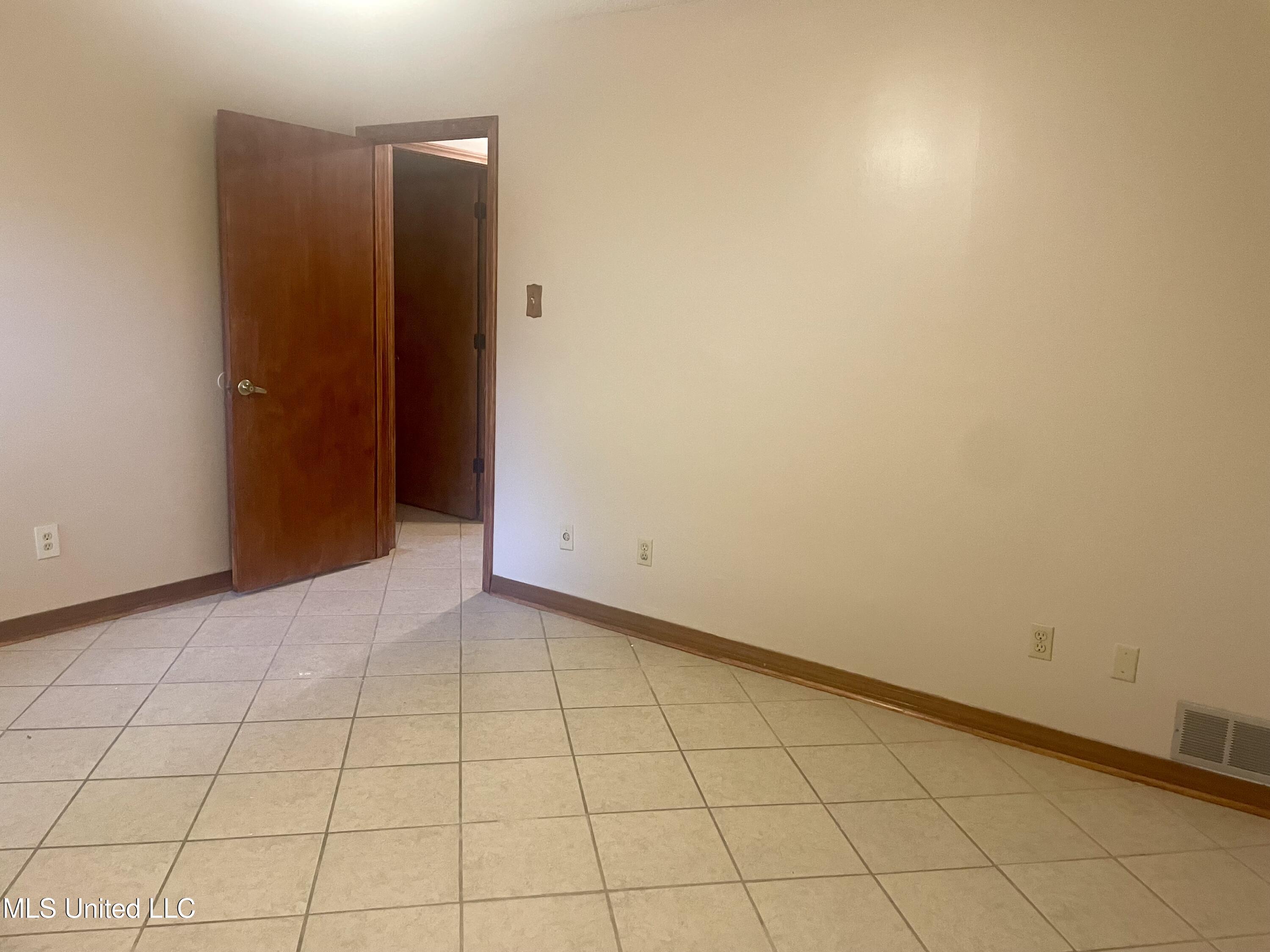 2909 Pimlico Drive Drive Property Photo 13