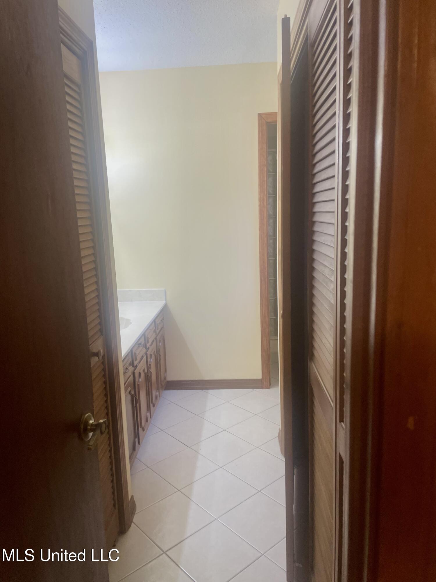 2909 Pimlico Drive Drive Property Photo 14