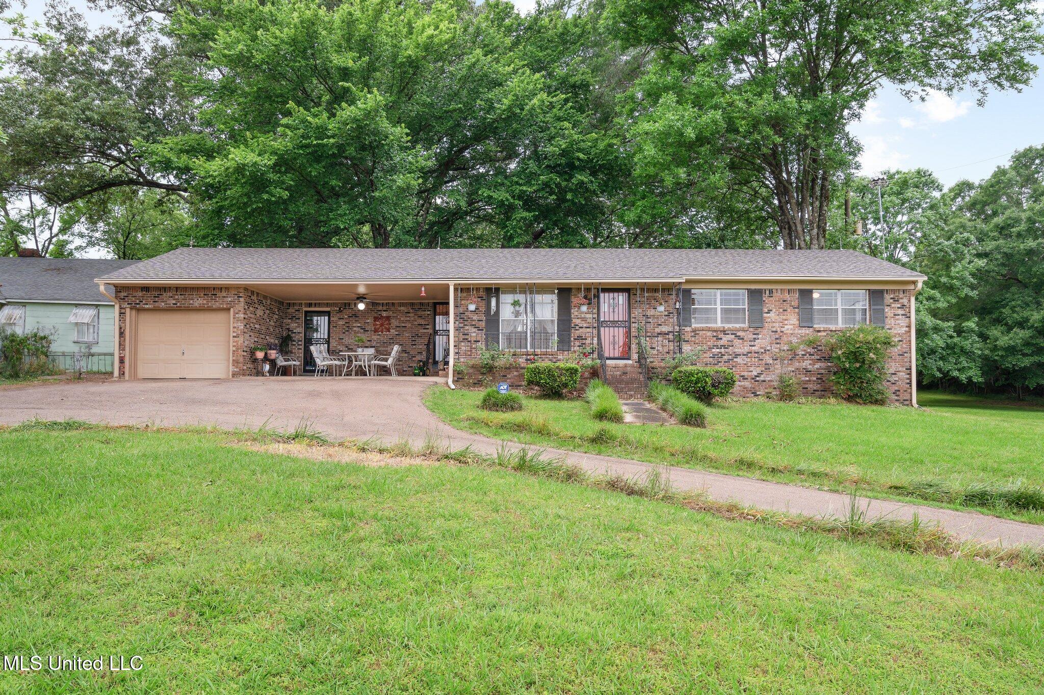 2881 Ms-305 Property Photo 1
