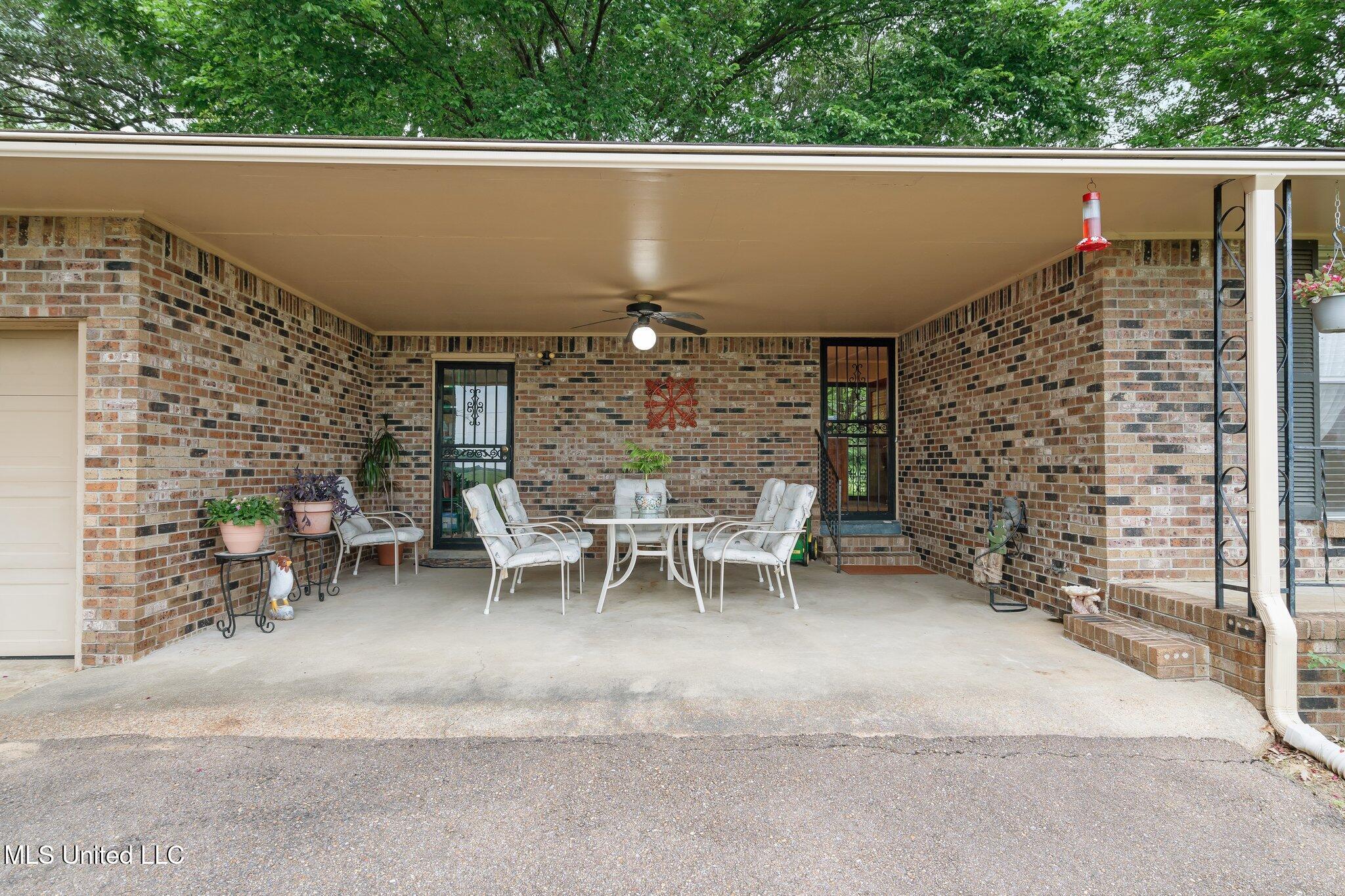 2881 Ms-305 Property Photo 3