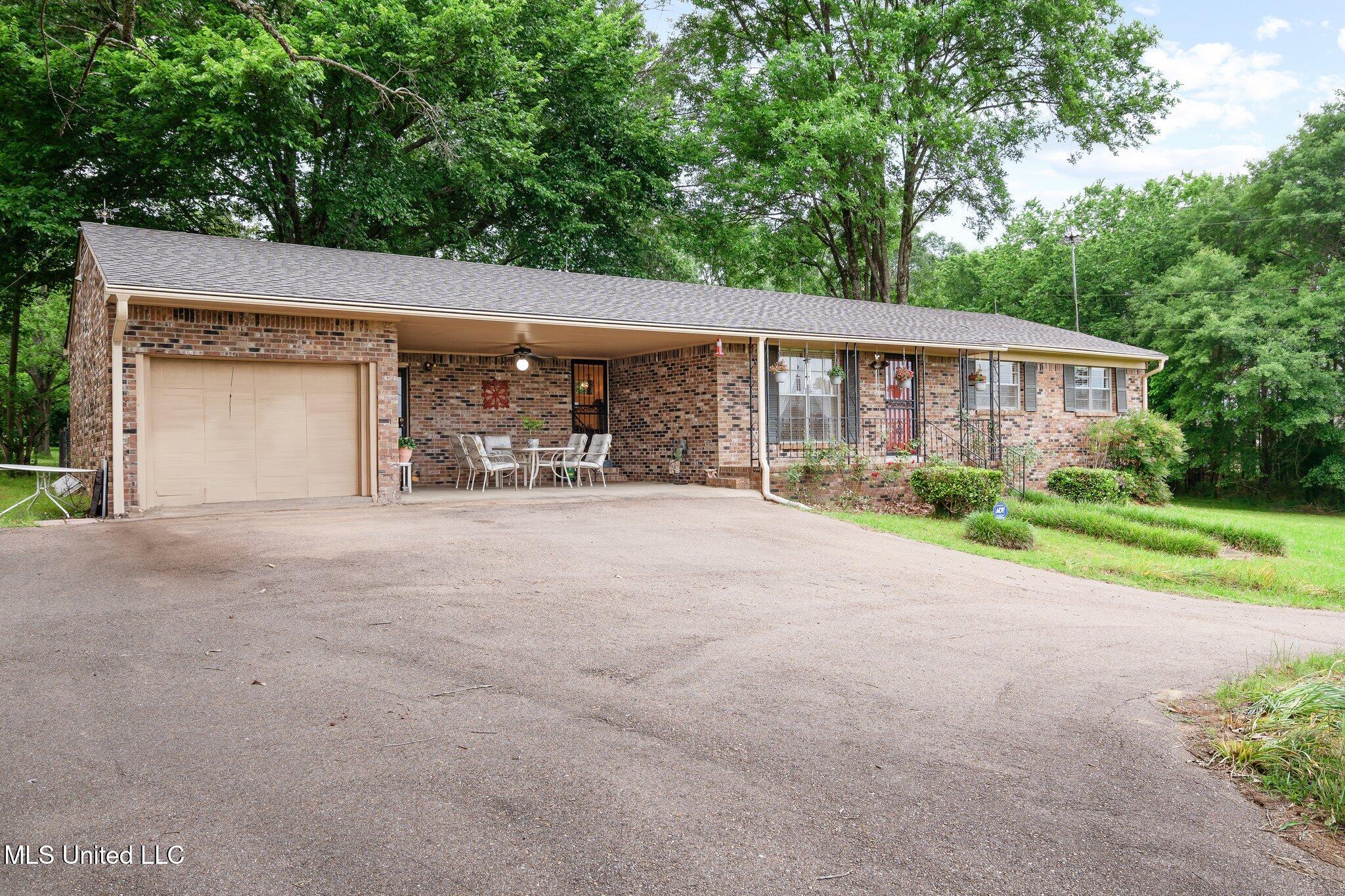 2881 Ms-305 Property Photo 23