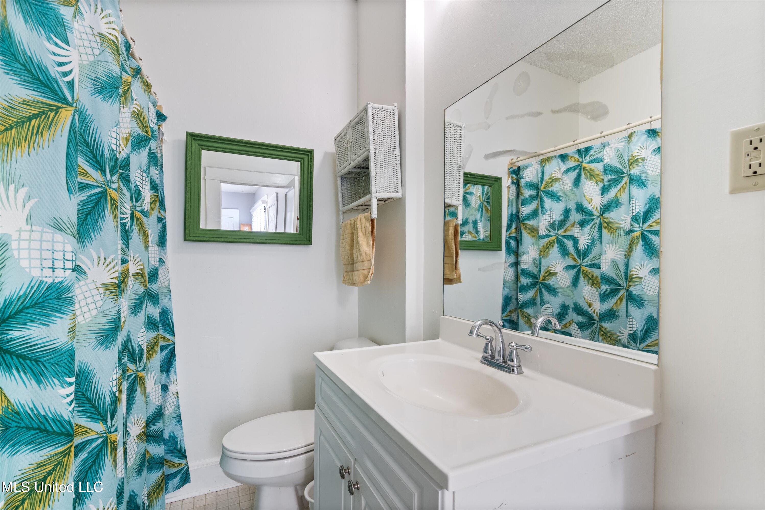 5926 Horn Lake Road Property Photo 17