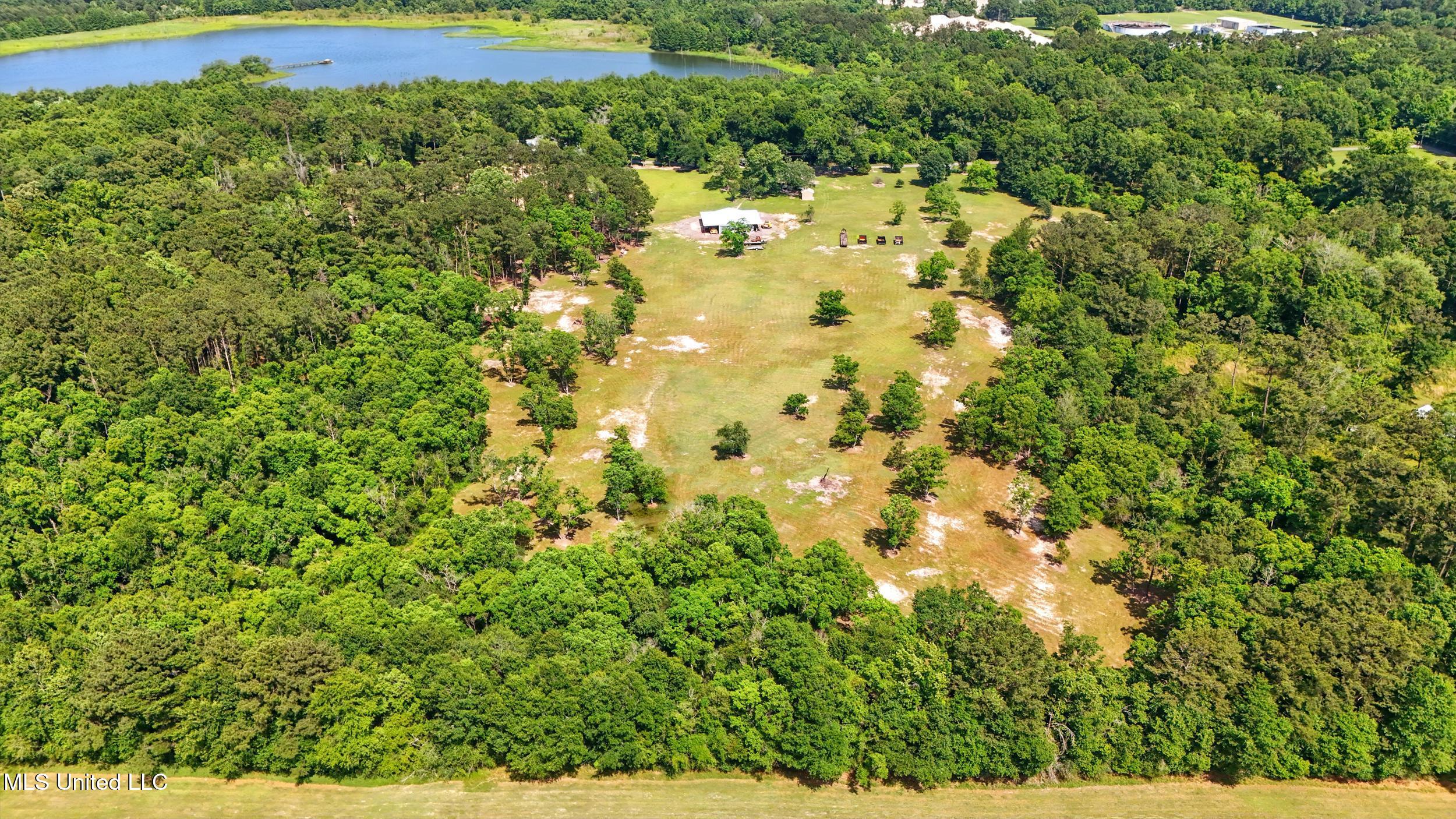 271 Bobby Lane Property Photo 11