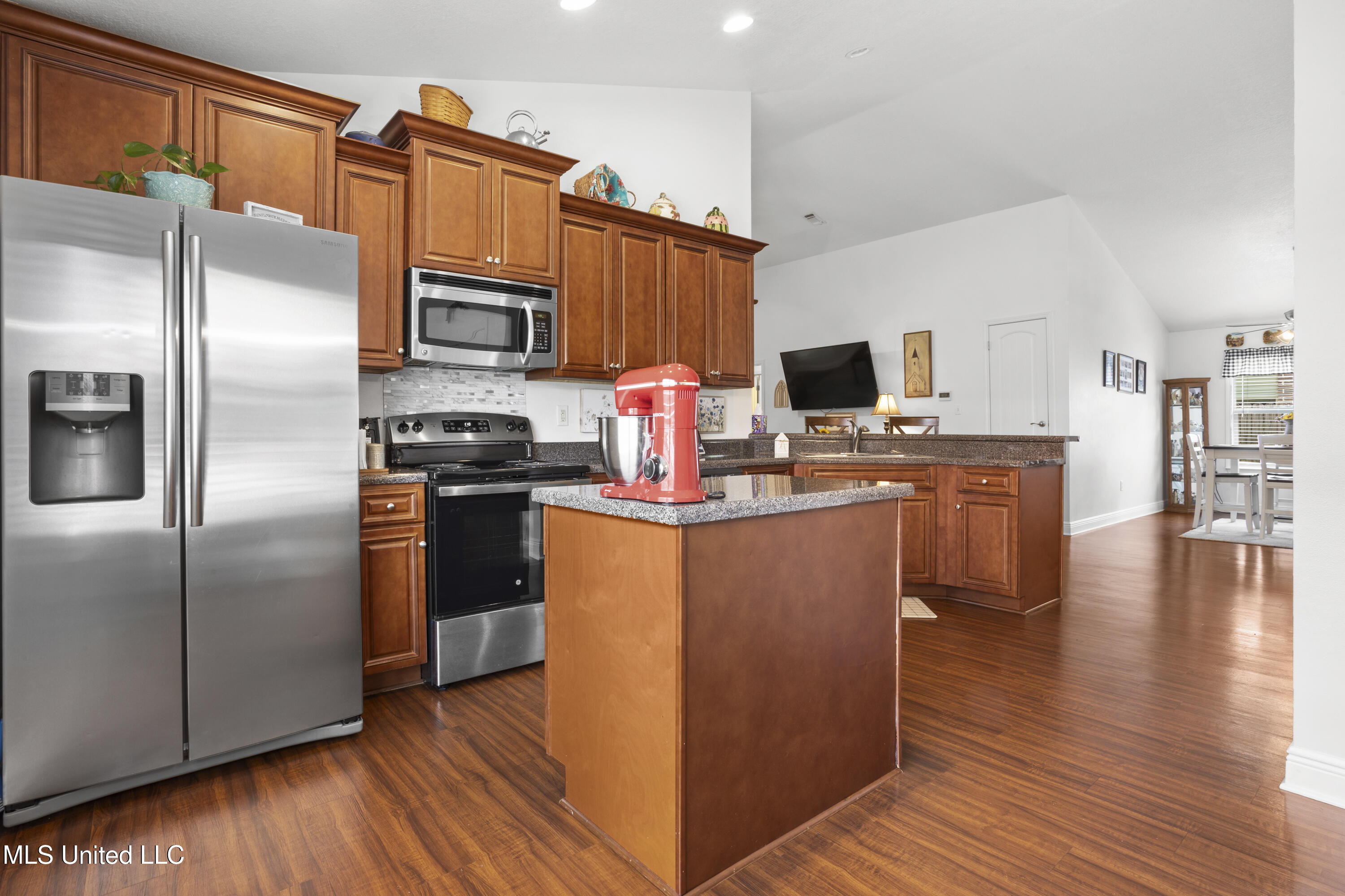 13703 Windwood Drive Property Photo 12