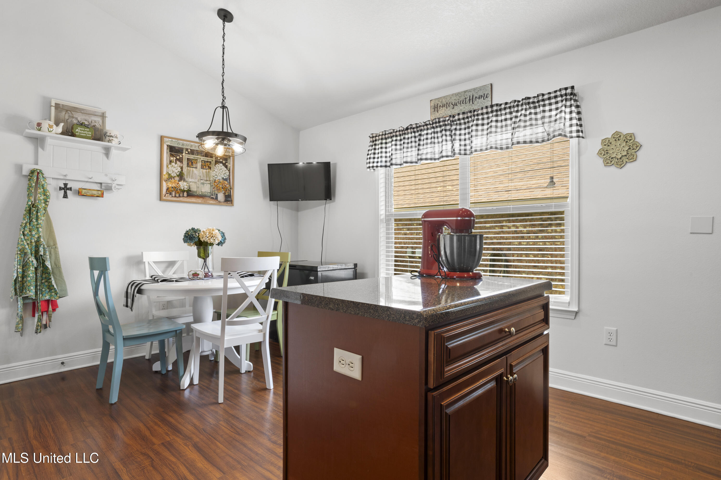 13703 Windwood Drive Property Photo 14