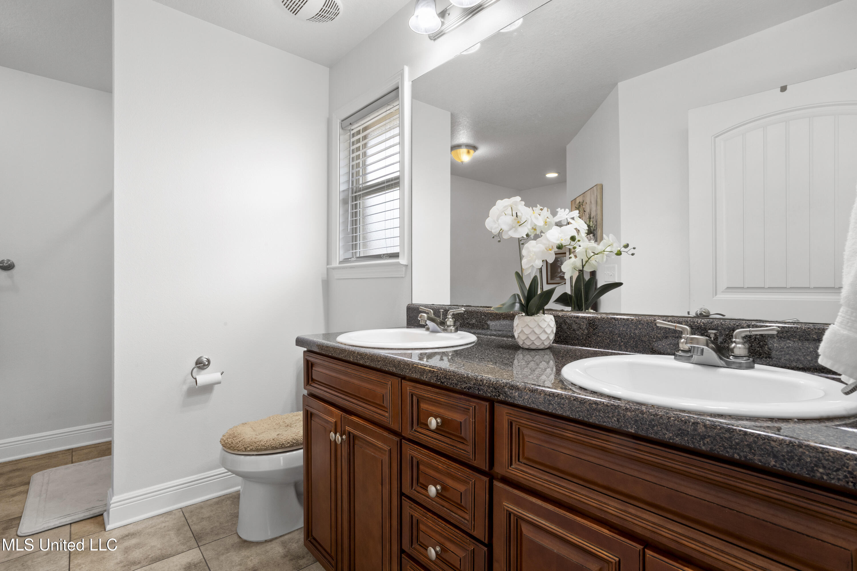 13703 Windwood Drive Property Photo 21