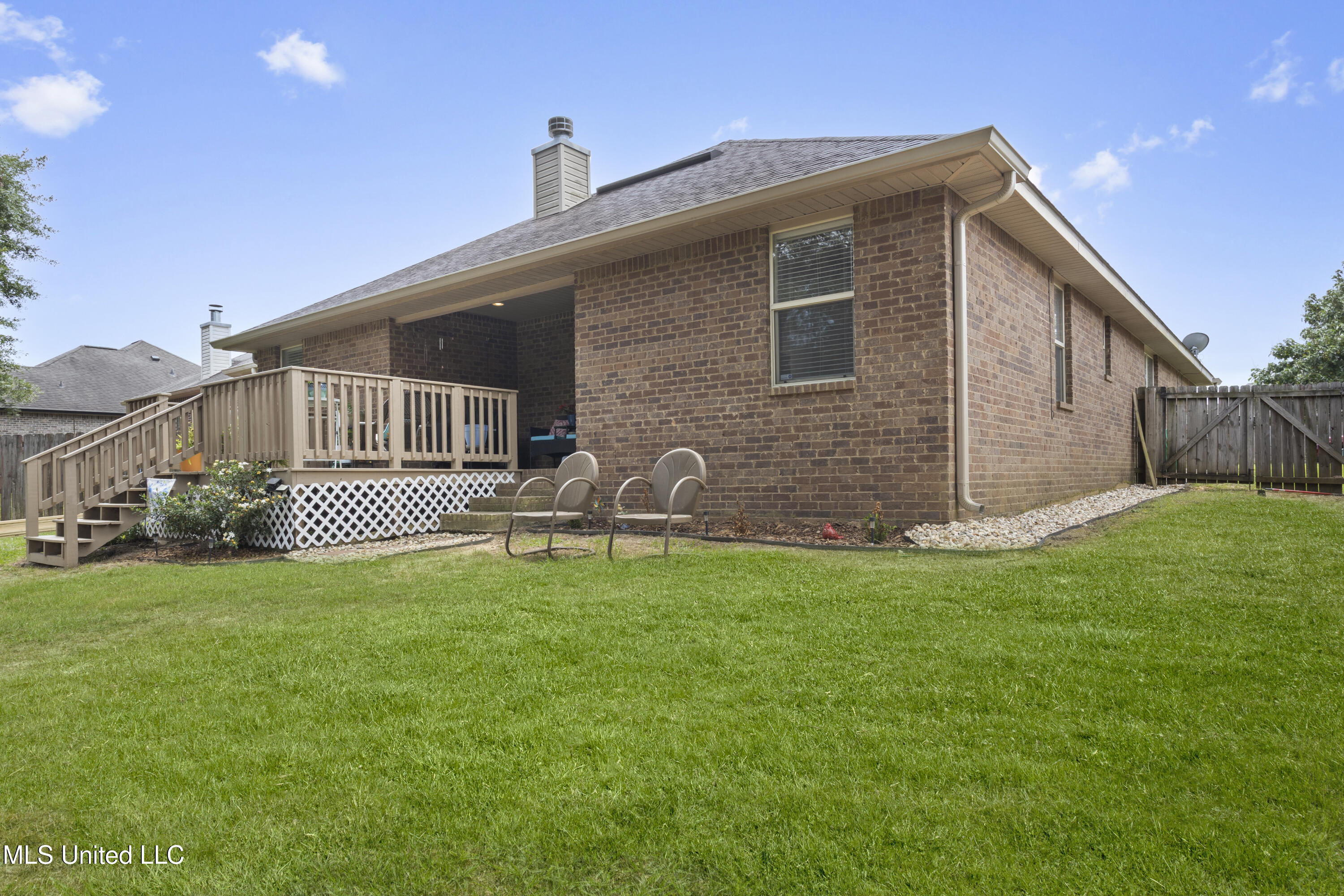 13703 Windwood Drive Property Photo 31