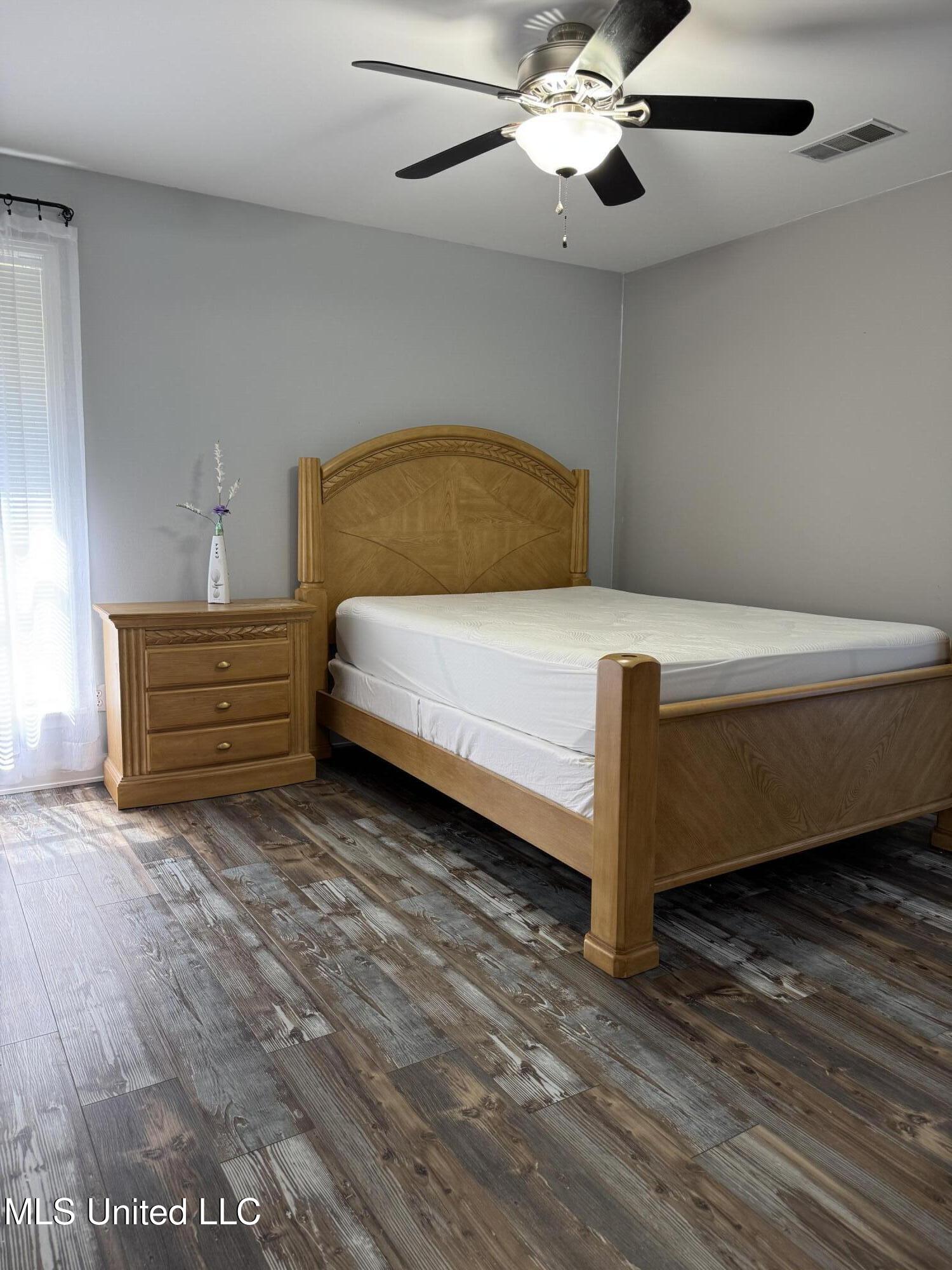 5205 Marthavale Cove Property Photo 12
