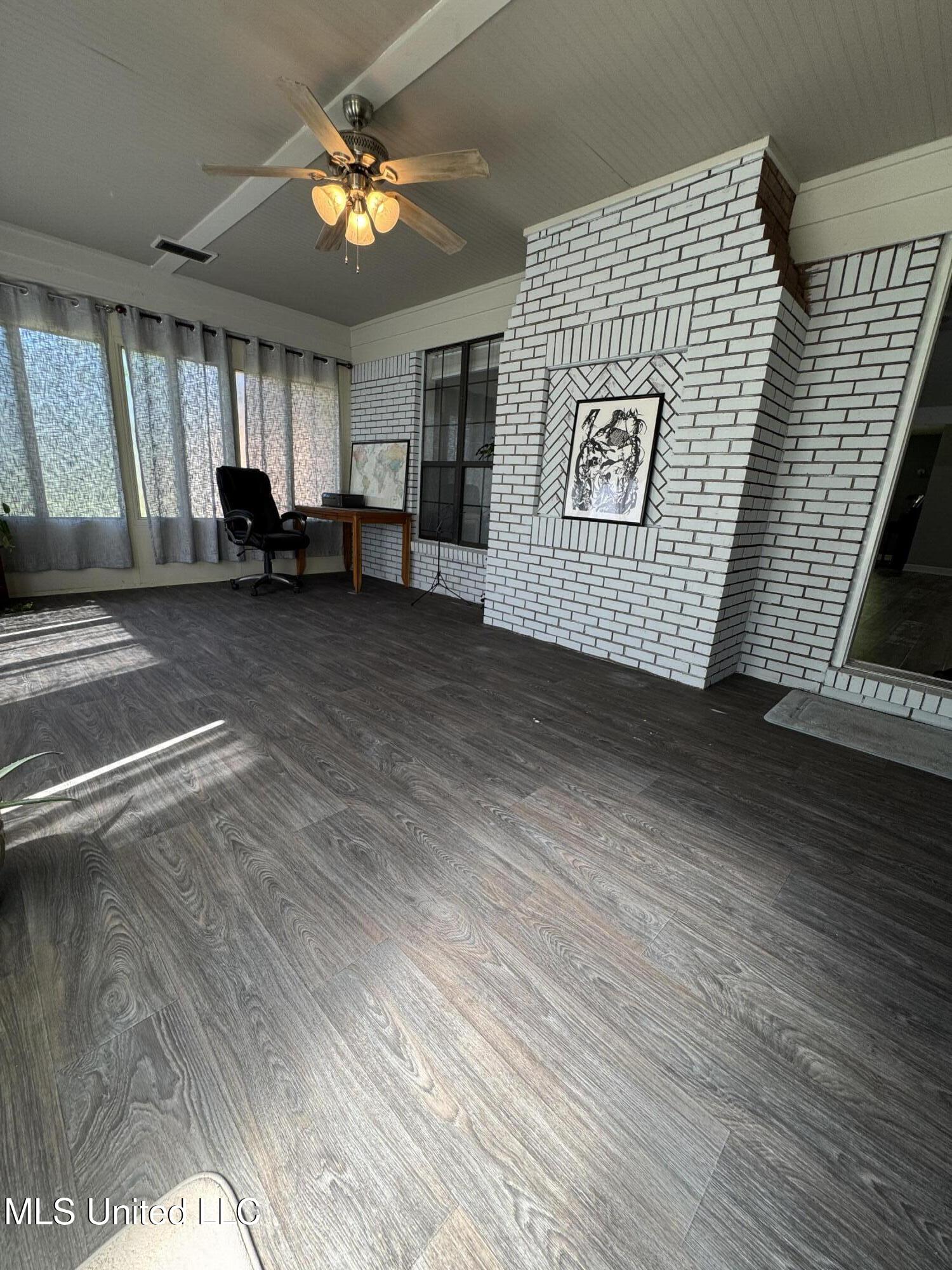5205 Marthavale Cove Property Photo 14