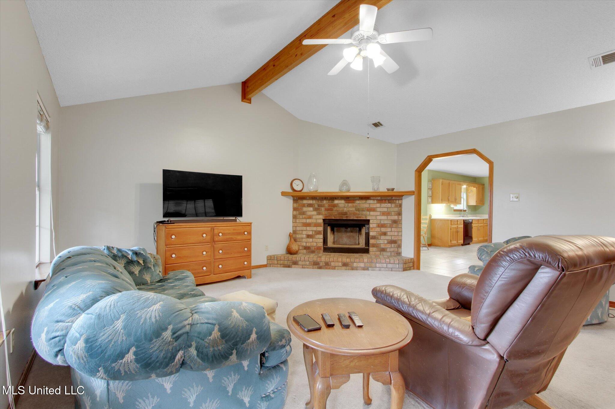 8809 Old Walnut Road Property Photo 9
