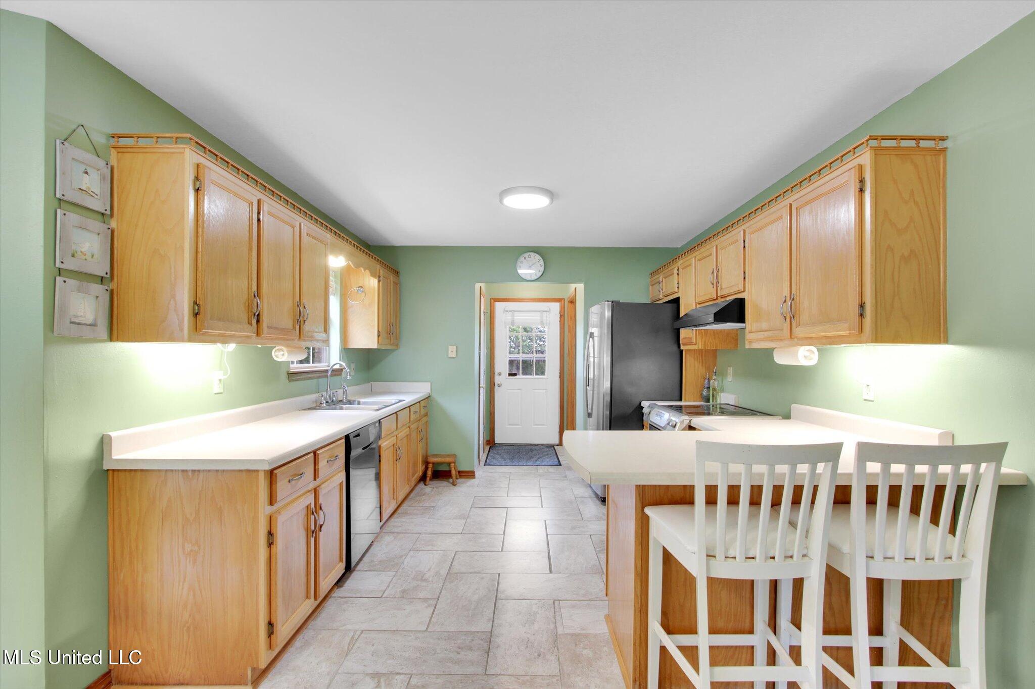 8809 Old Walnut Road Property Photo 11