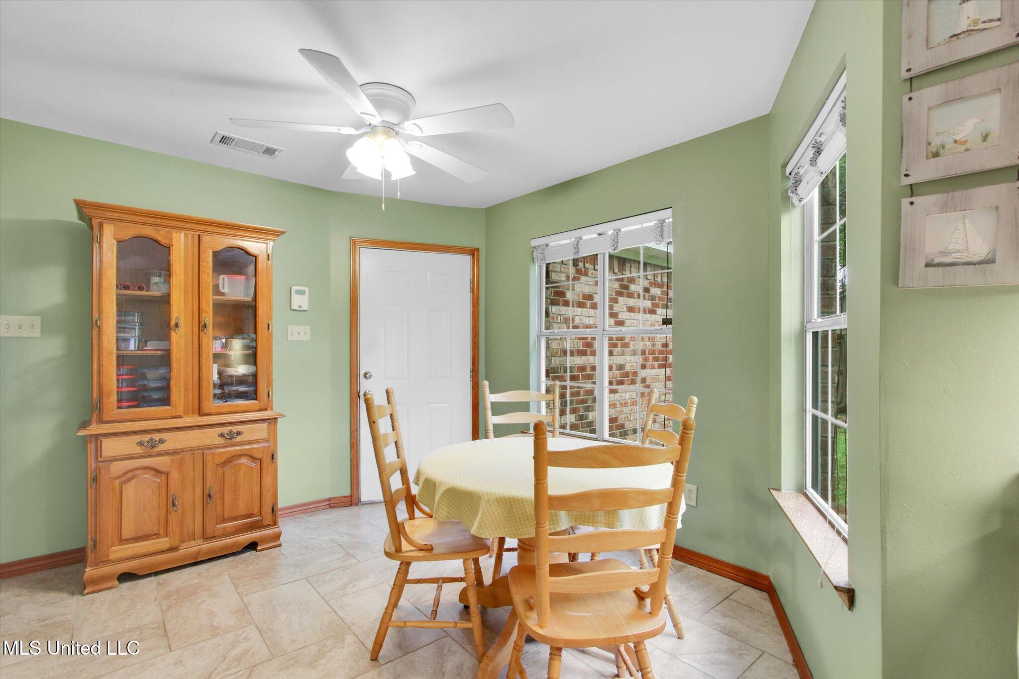 8809 Old Walnut Road Property Photo 12