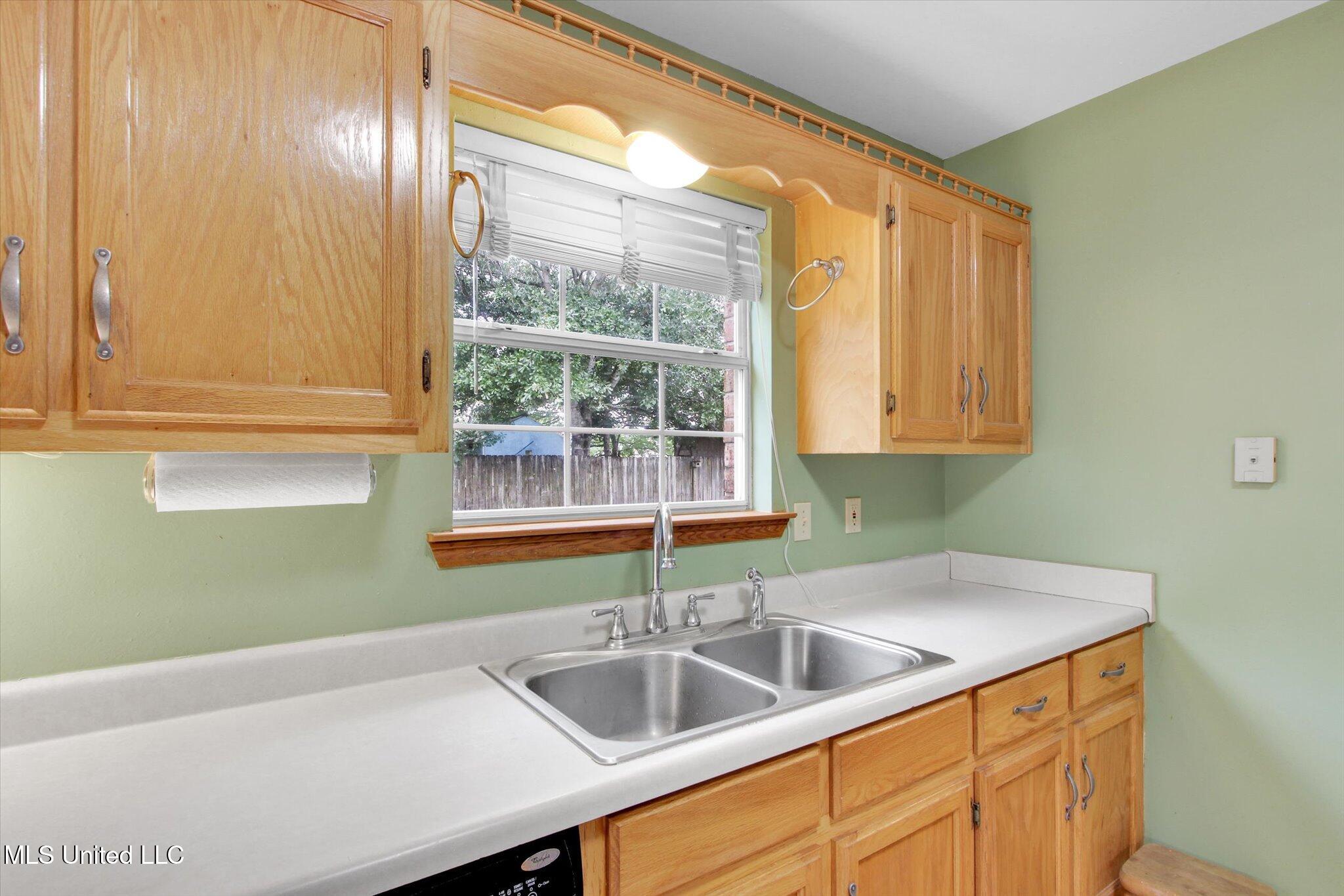 8809 Old Walnut Road Property Photo 14