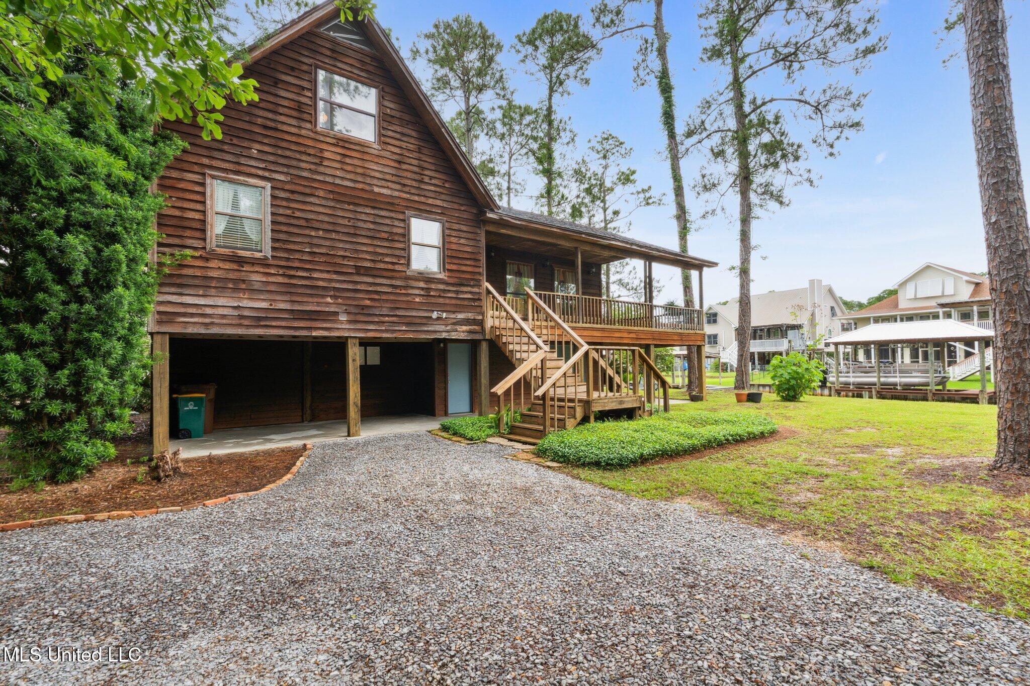 112 Dogwood Lane Property Photo 3