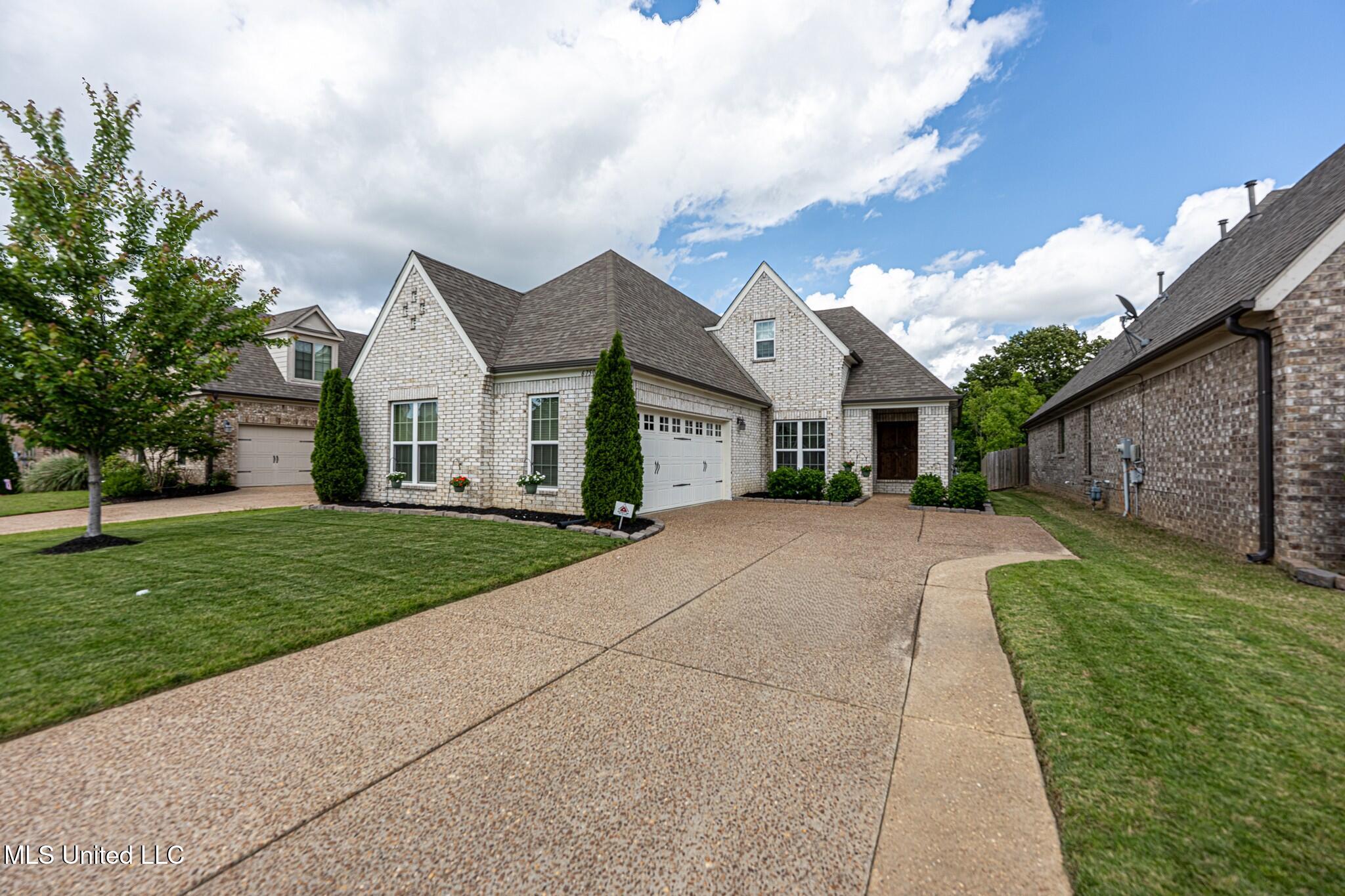 6750 Whooper Swan Drive Property Photo 2
