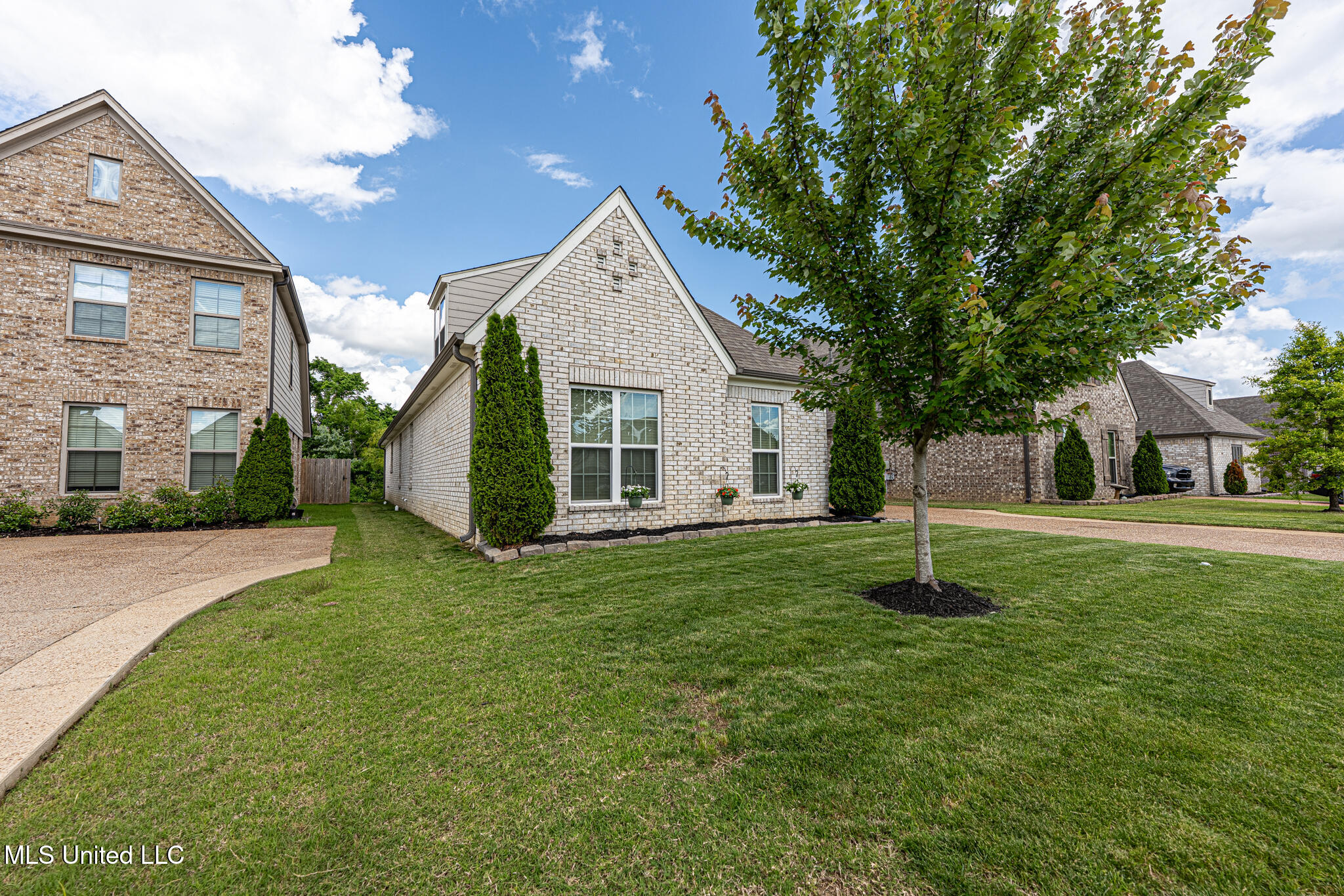 6750 Whooper Swan Drive Property Photo 3