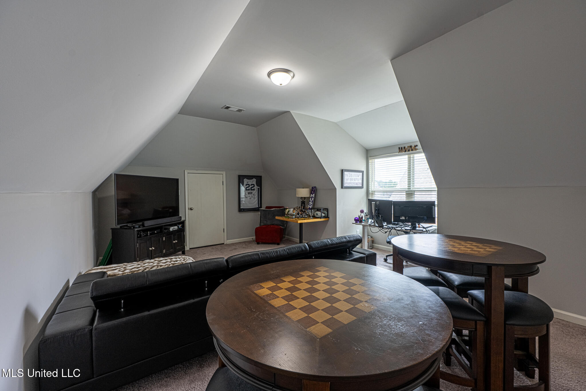 6750 Whooper Swan Drive Property Photo 17