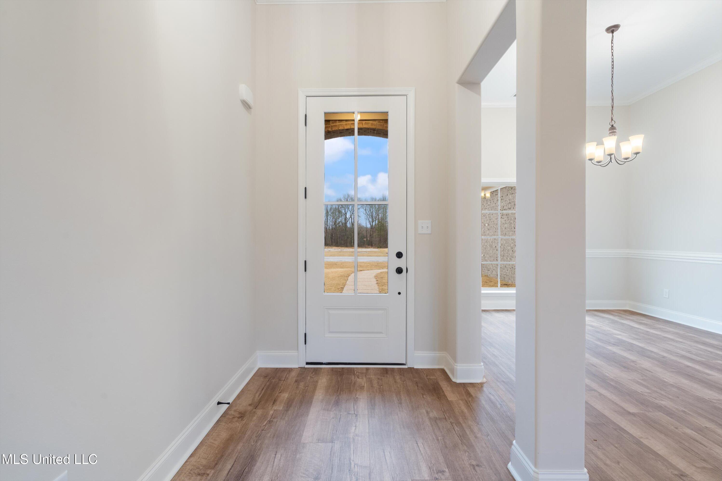 748 Lucas Lane Property Photo 4