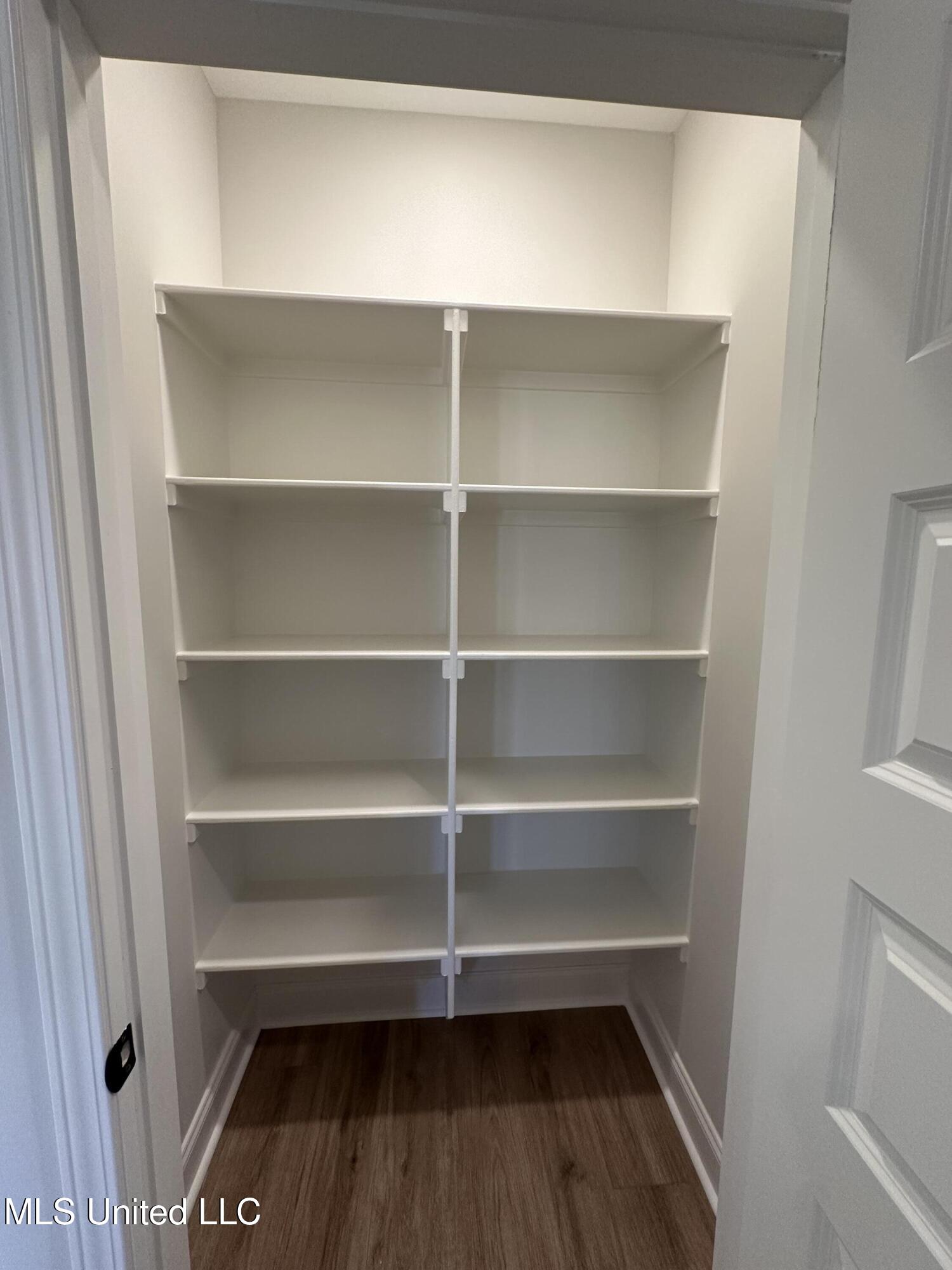 748 Lucas Lane Property Photo 12