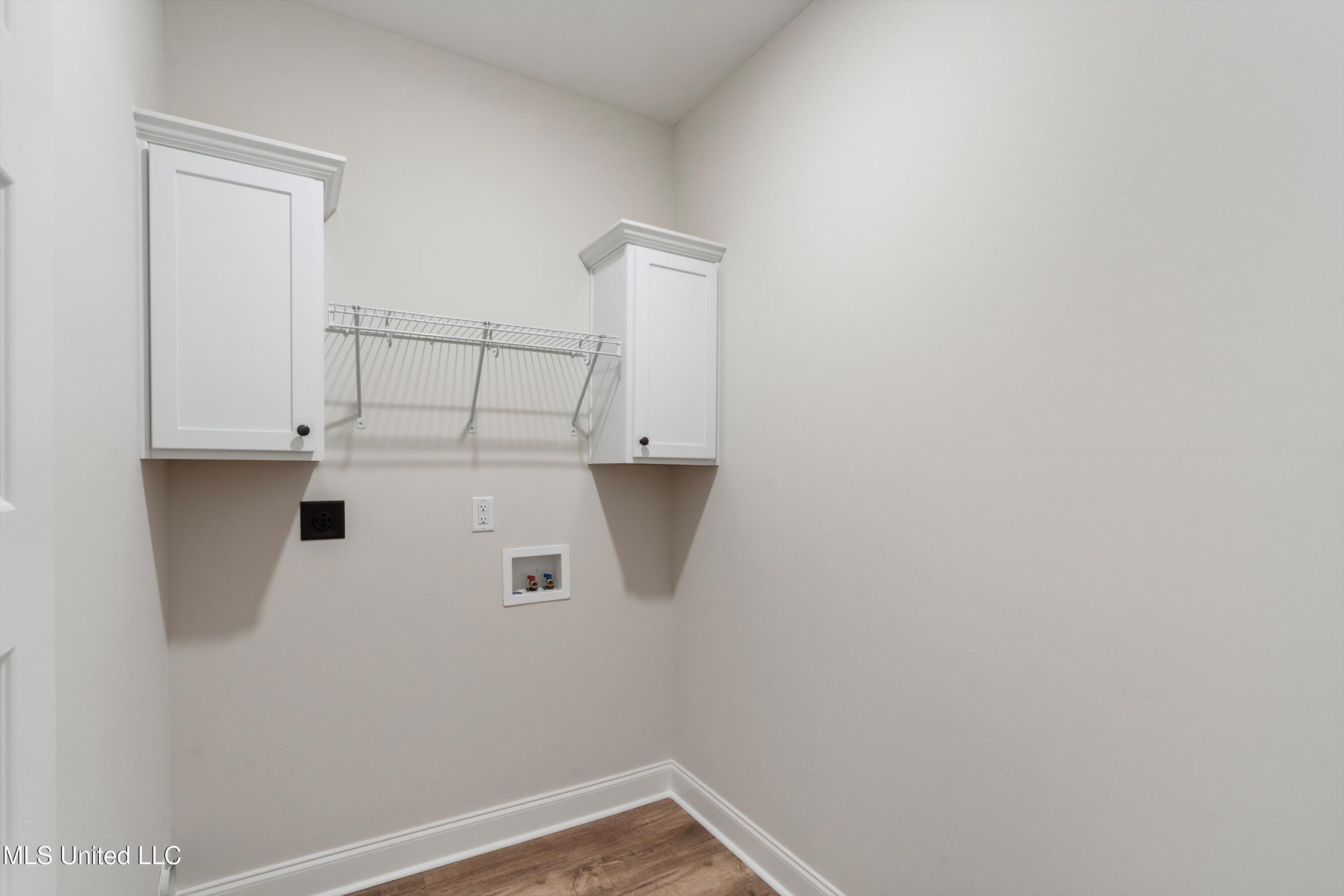 748 Lucas Lane Property Photo 14