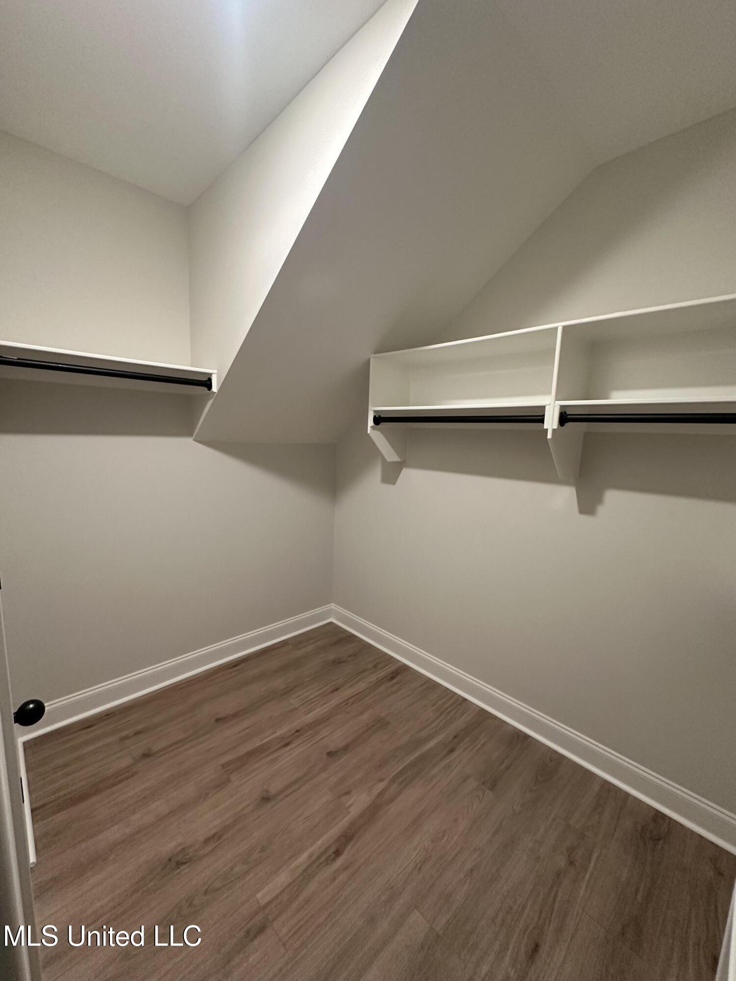 748 Lucas Lane Property Photo 23