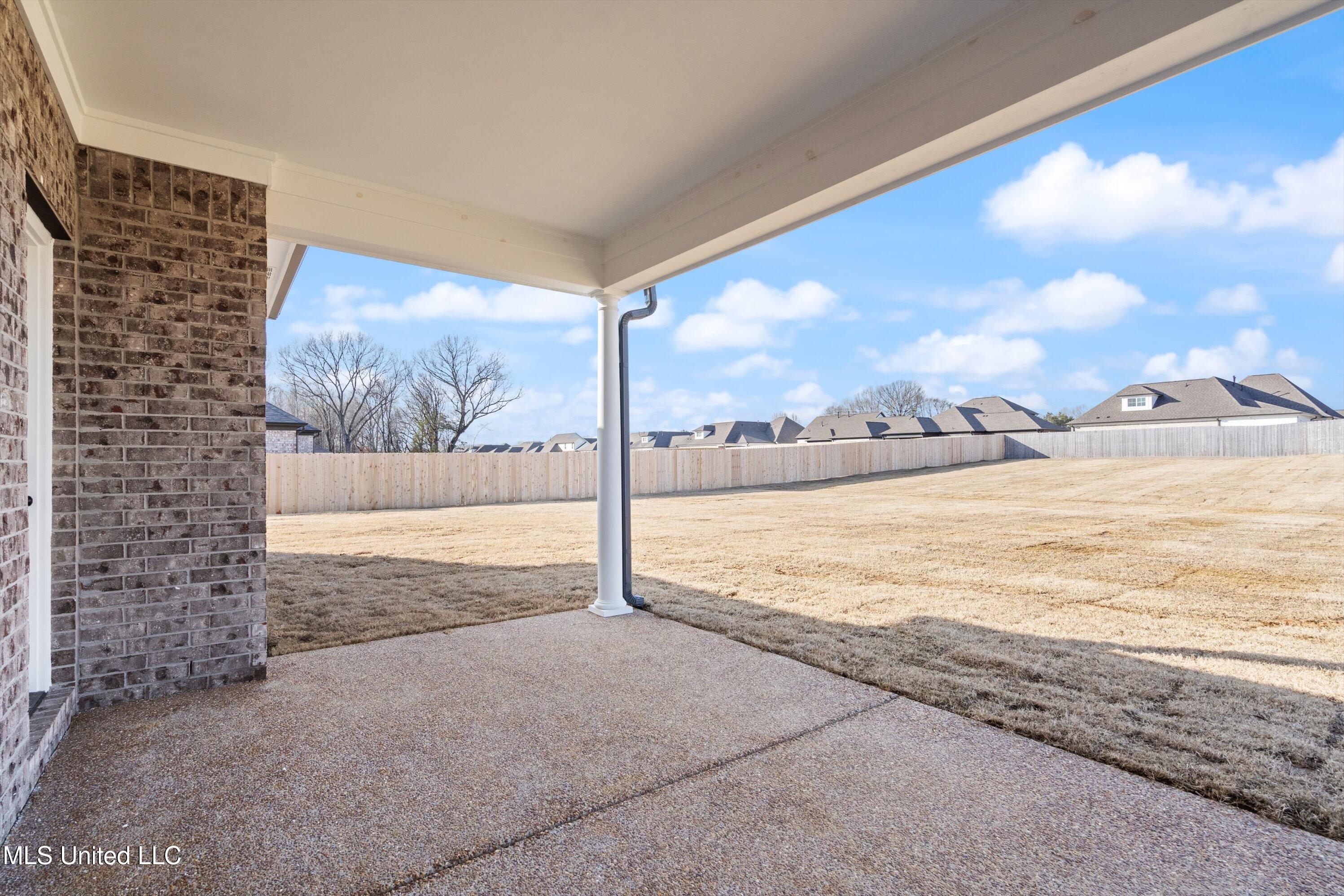 748 Lucas Lane Property Photo 29