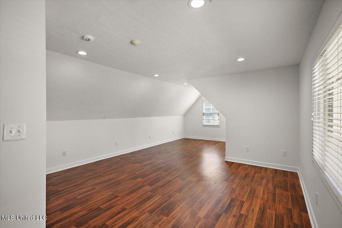 2003 Canterbury Place West Property Photo 46
