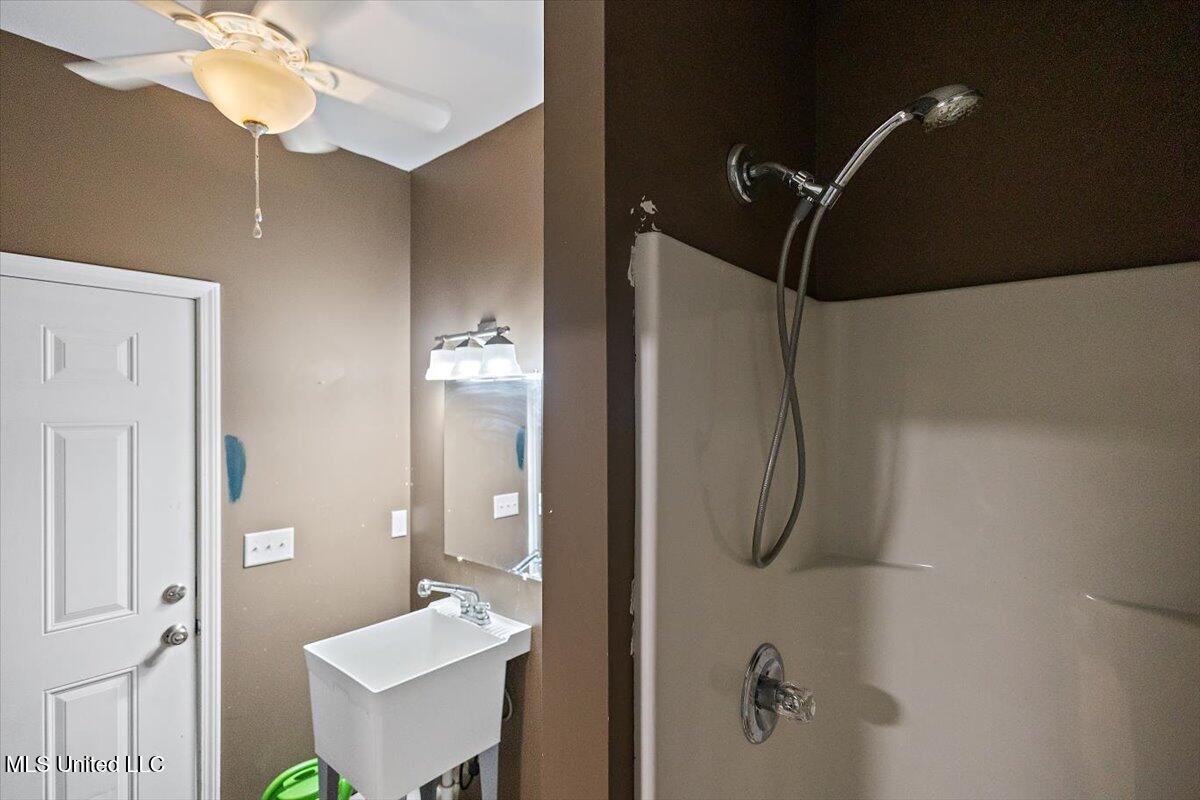 2003 Canterbury Place West Property Photo 64