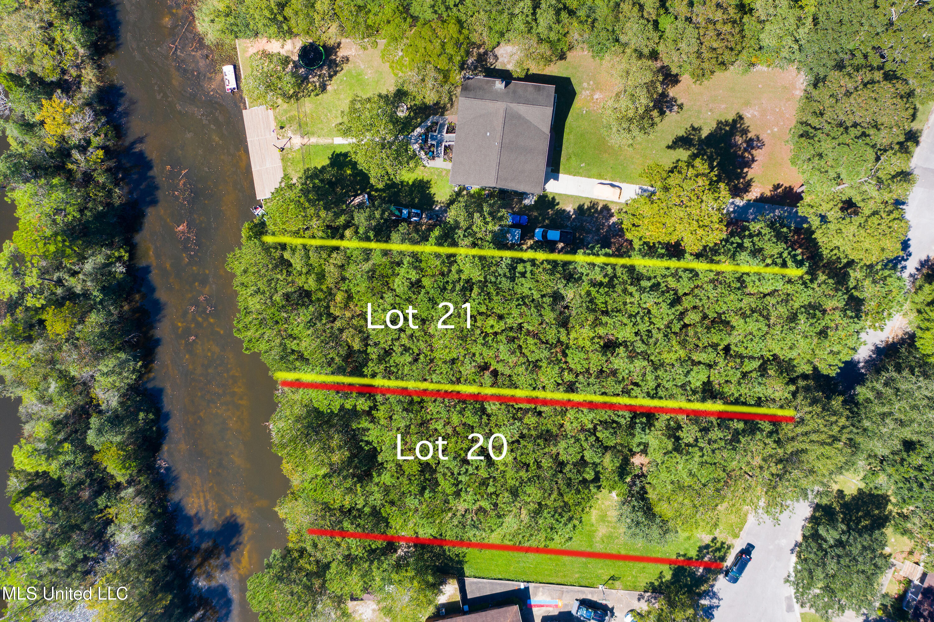 Creek Drive Property Photo 2