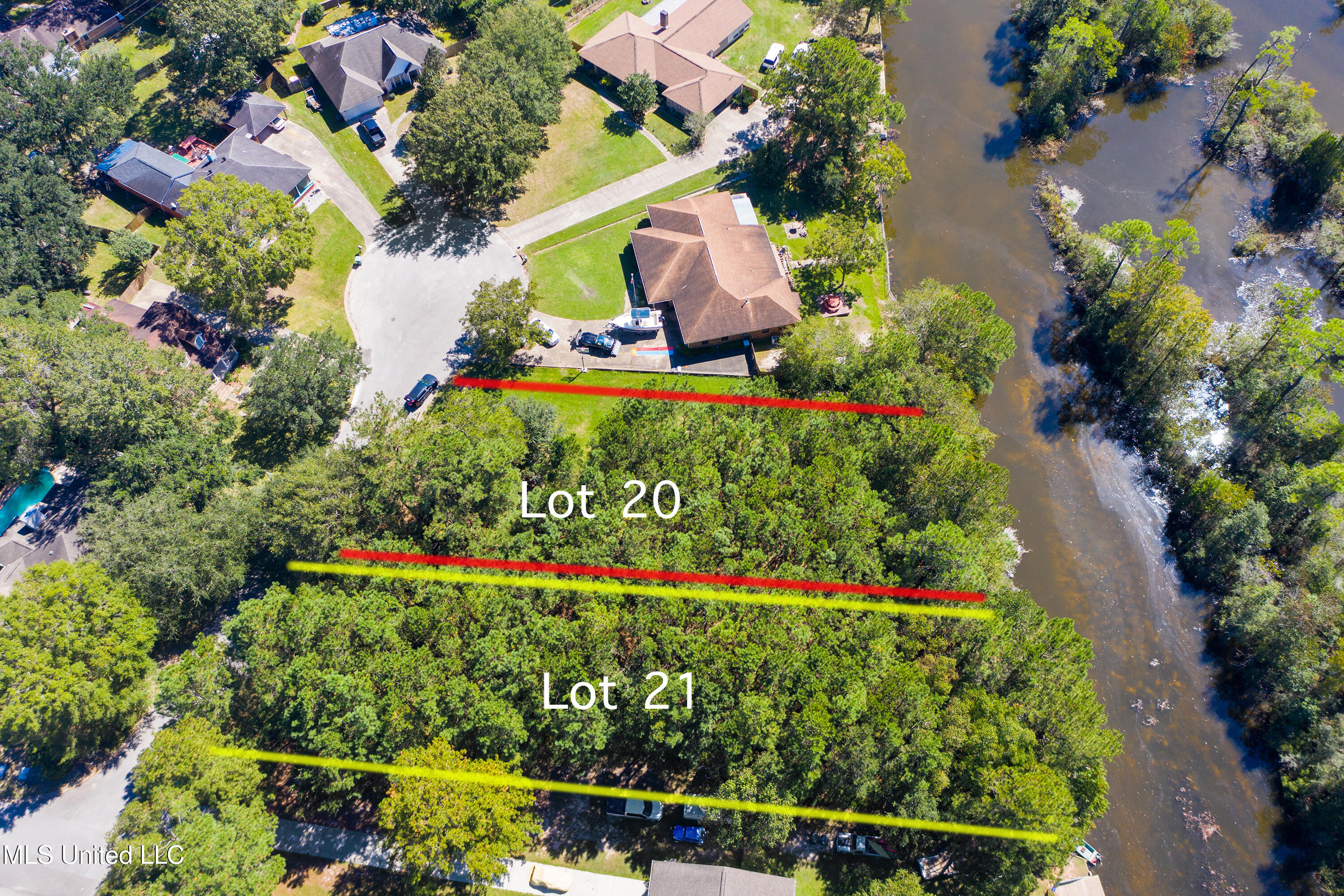 Creek Drive Property Photo 9