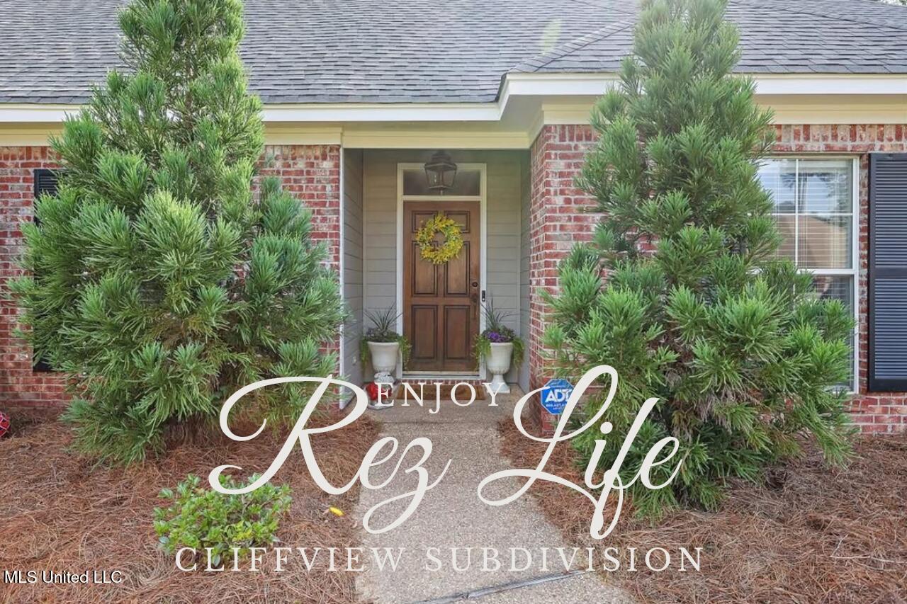 614 Cliffview Drive Property Photo 1