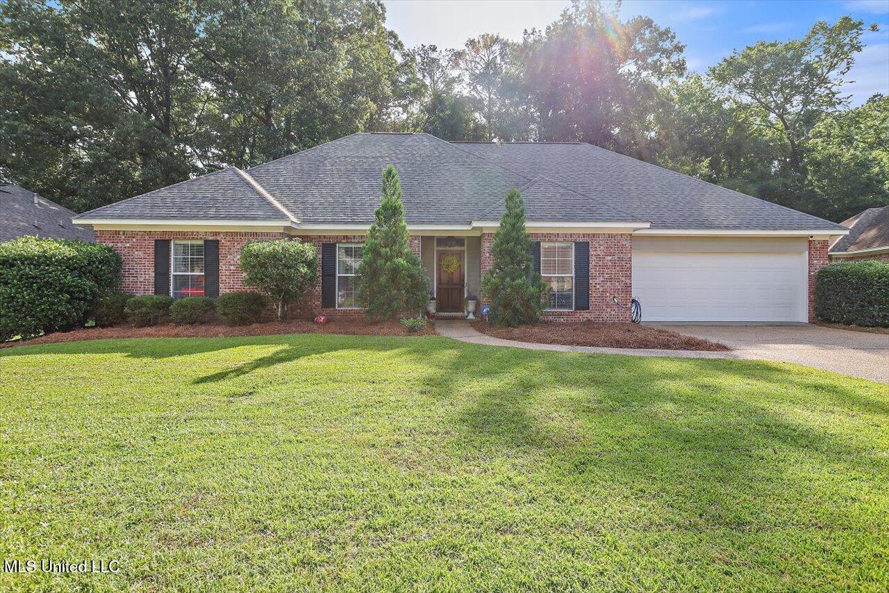 614 Cliffview Drive Property Photo 2