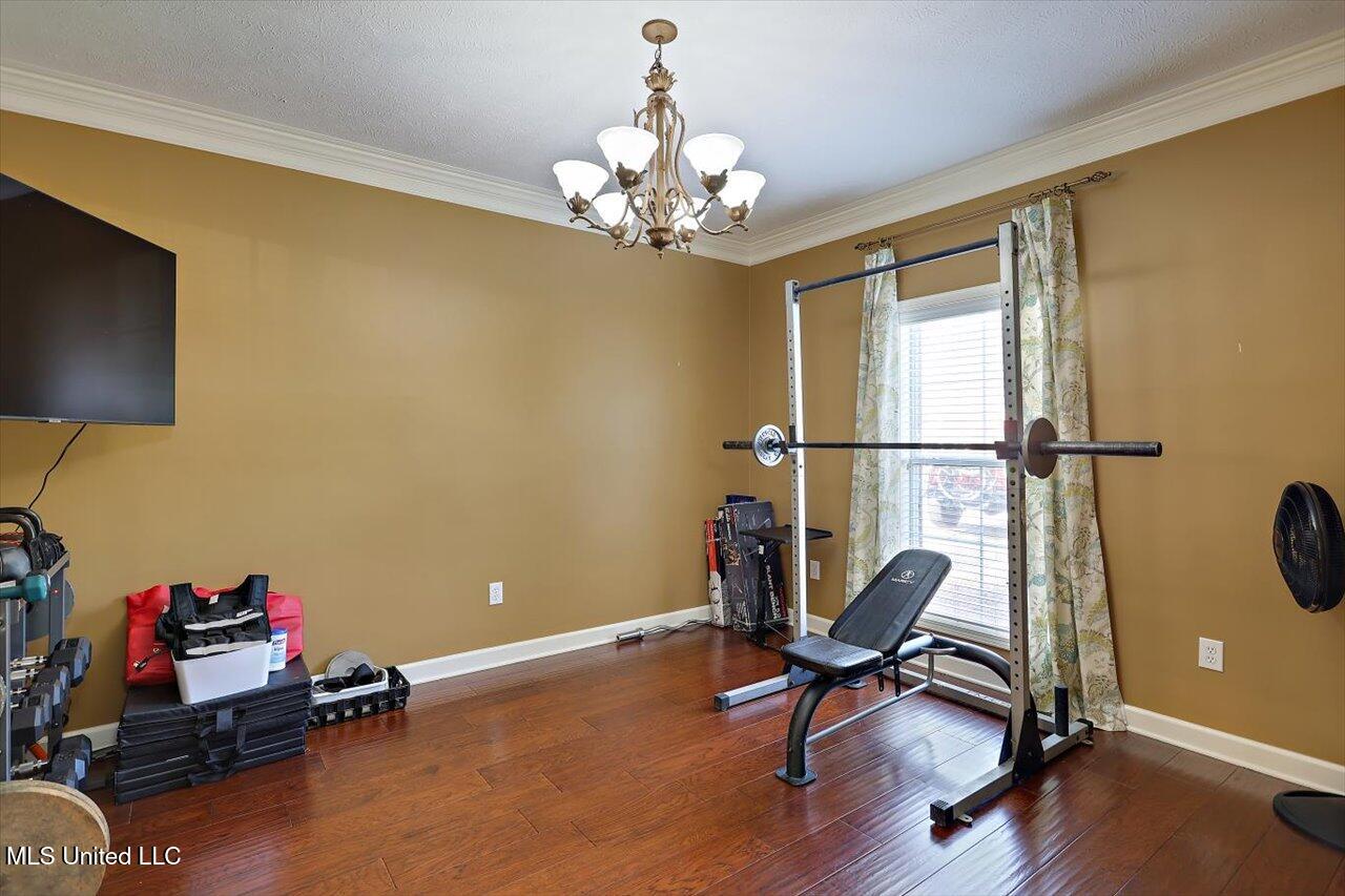 614 Cliffview Drive Property Photo 14